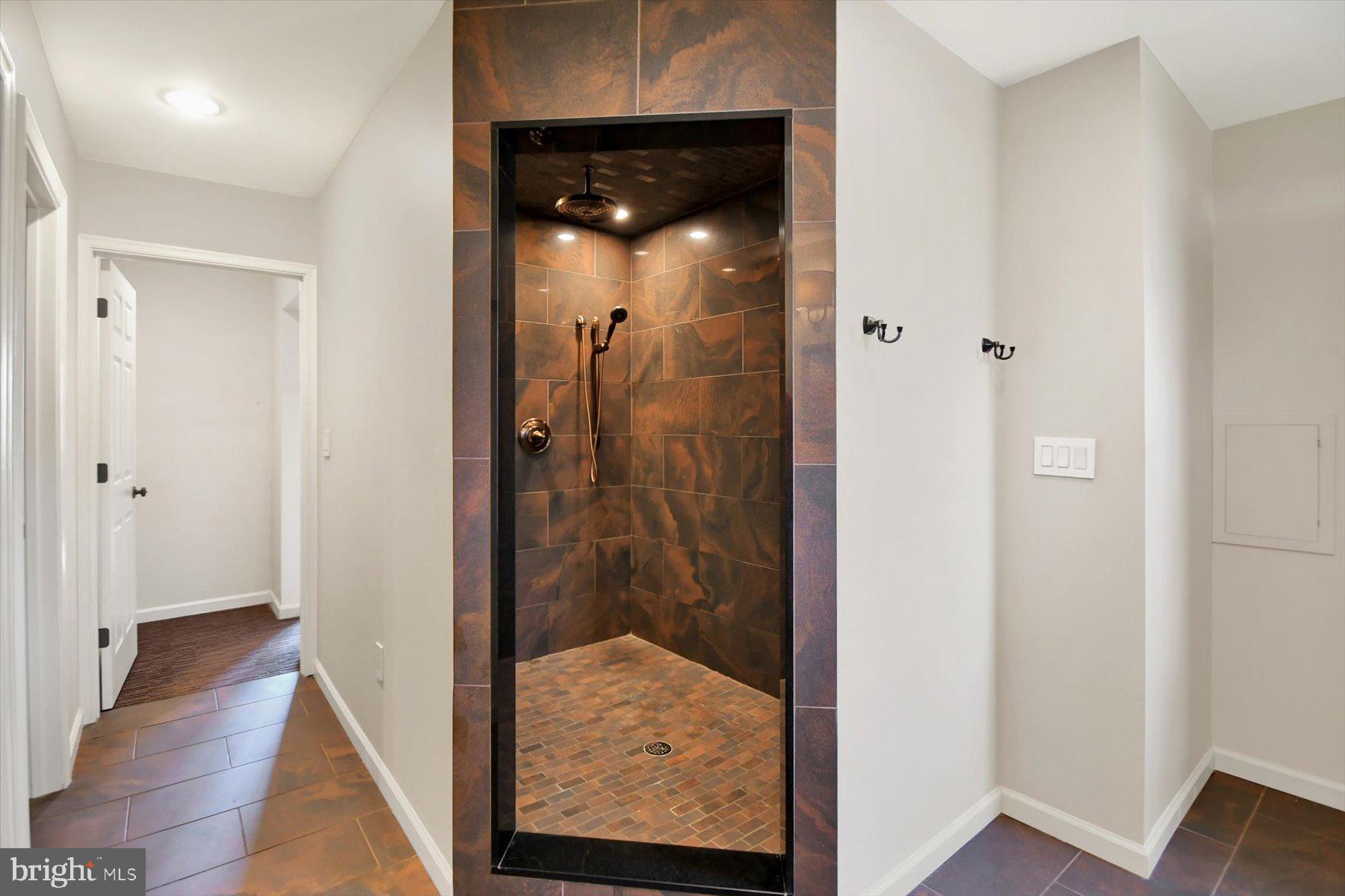 PEBBLE BROOK - Residential