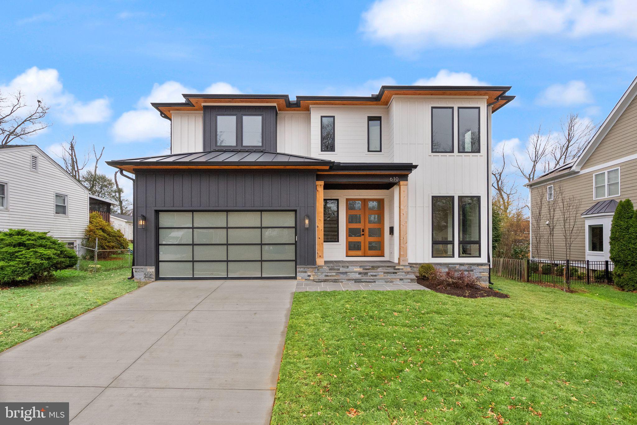 WEST VIENNA WOODS - Residential