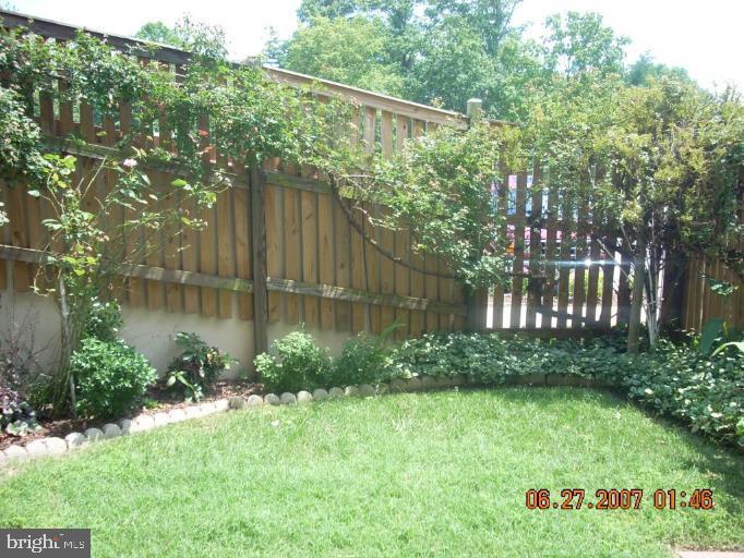 TREETOP CONDO - Residential