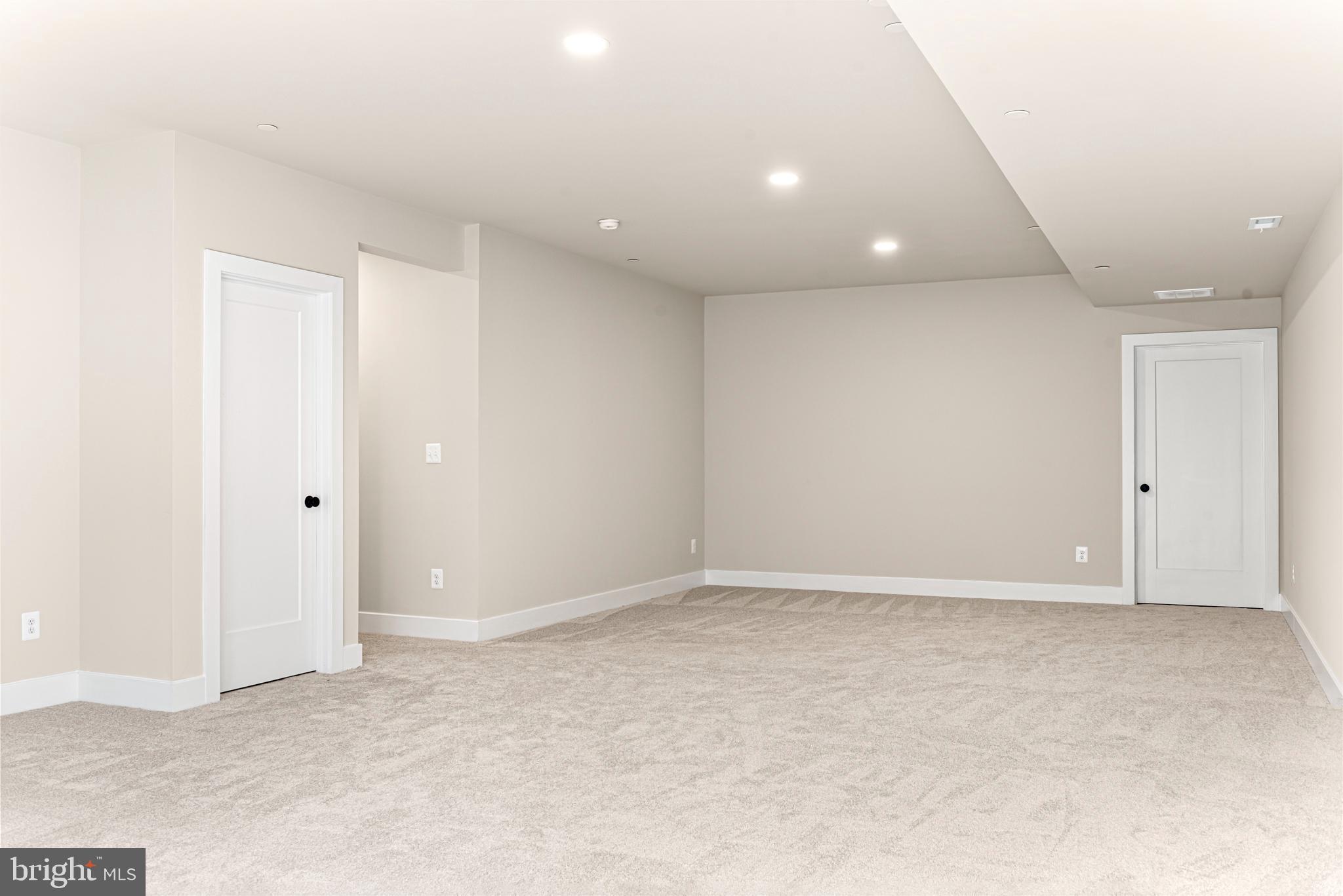 ENCLAVE AT OAK HILL - Residential