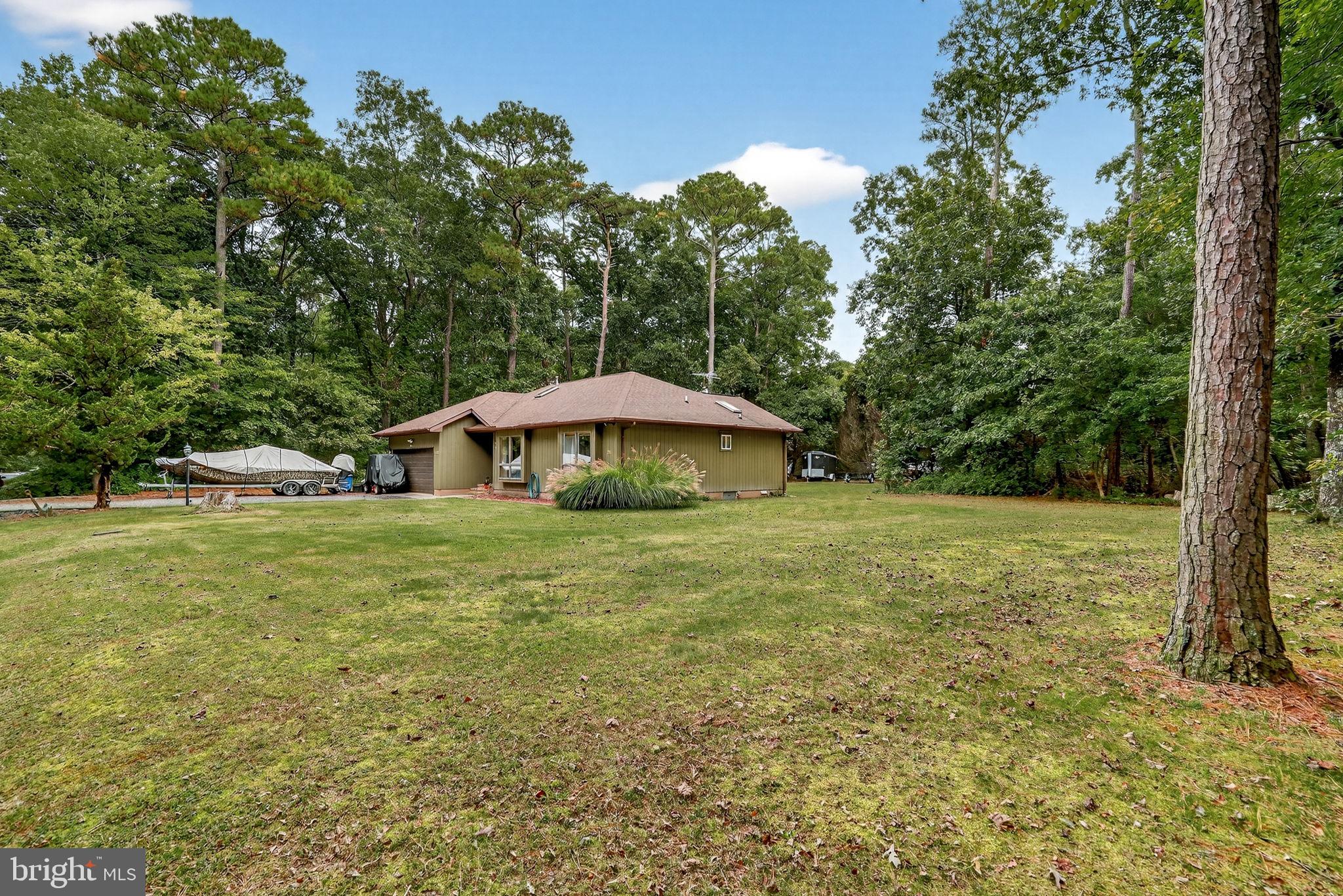 CAPTAIN'S COVE - Residential