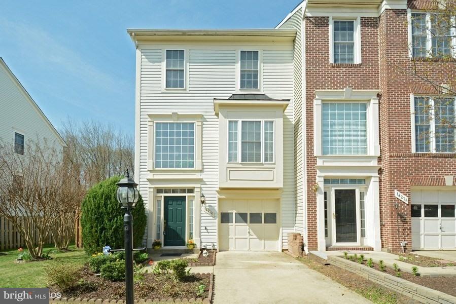 PRINCE WILLIAM COMMONS - Residential