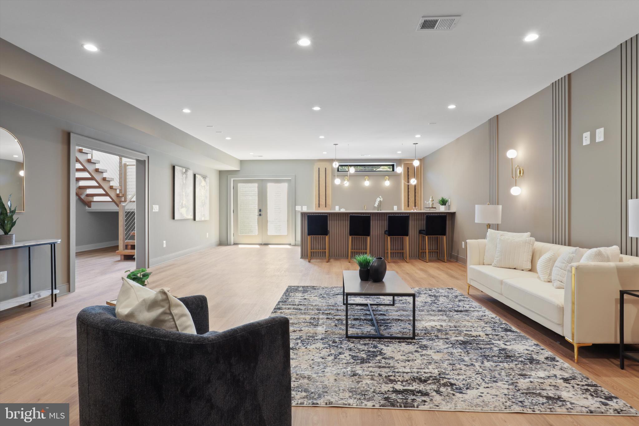 SOUTHRIDGE - Residential