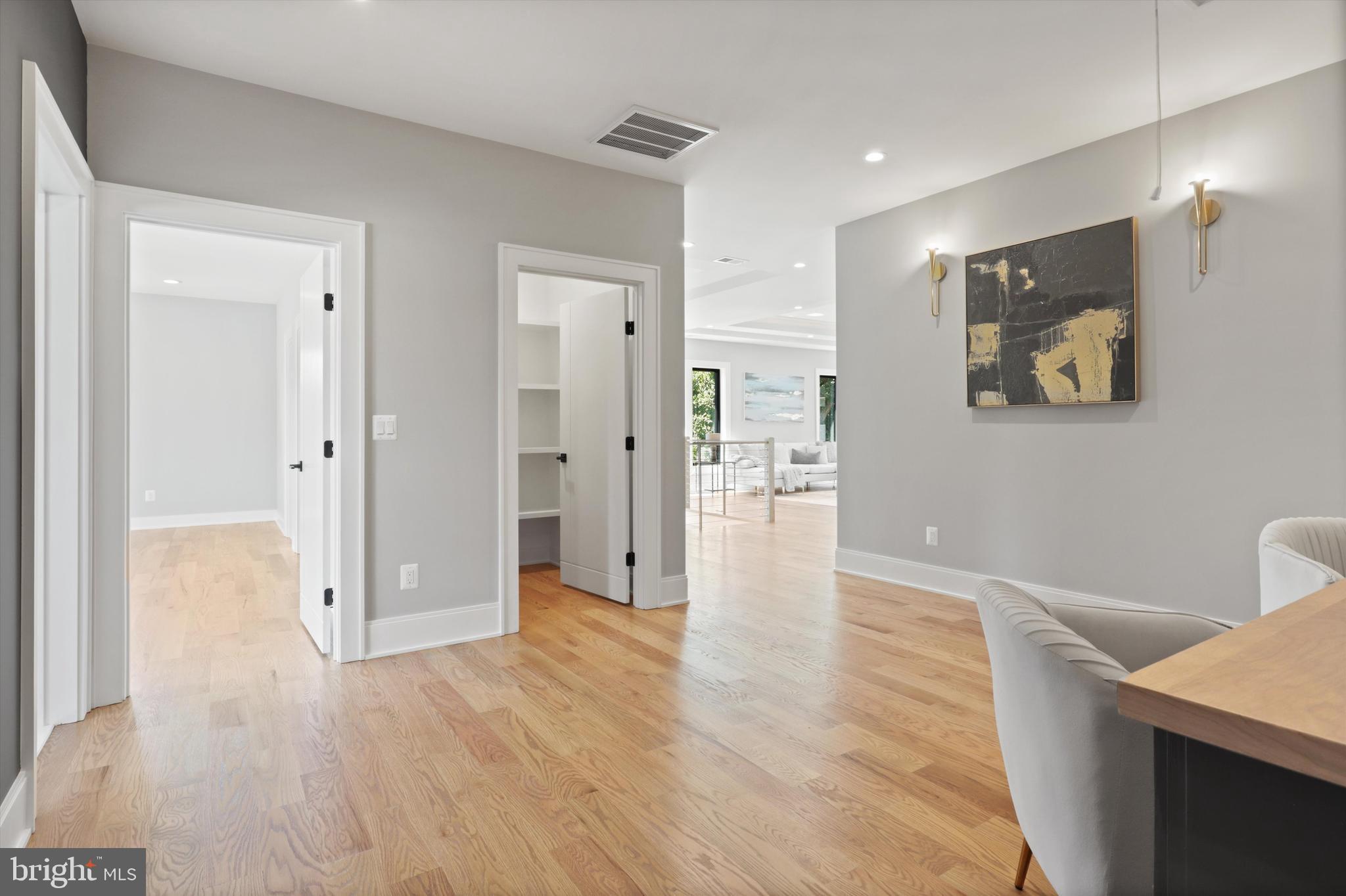 SOUTHRIDGE - Residential