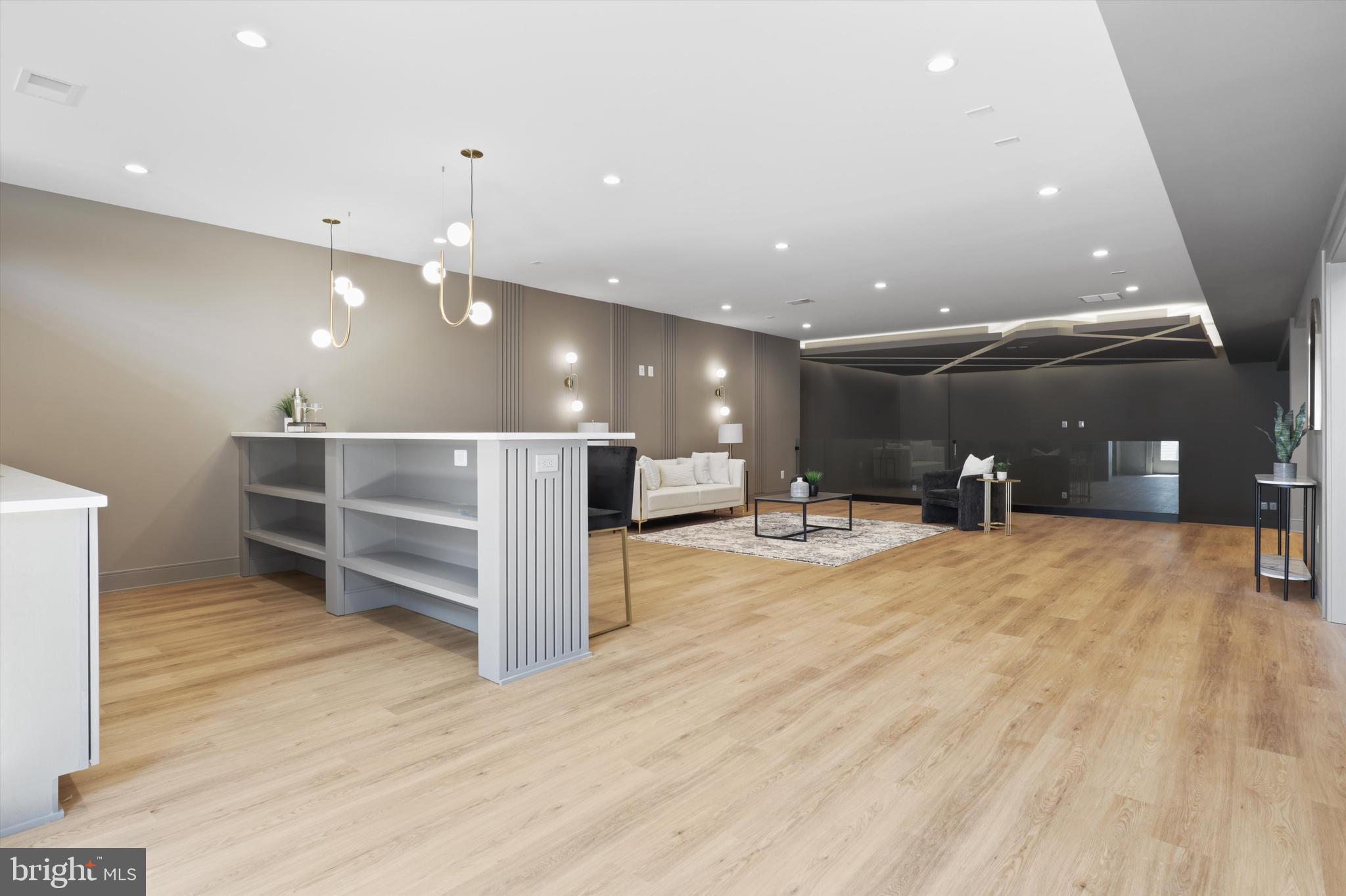 SOUTHRIDGE - Residential