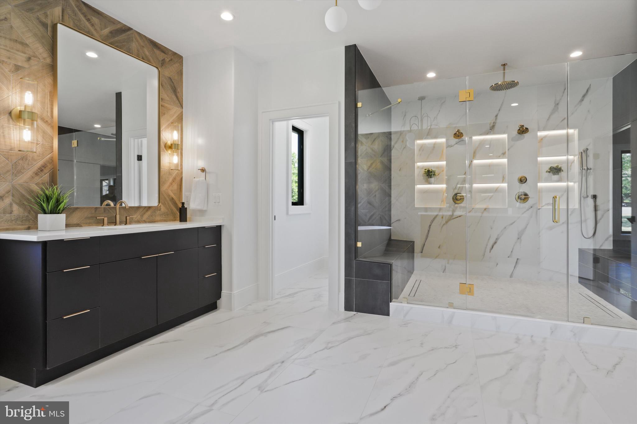 SOUTHRIDGE - Residential