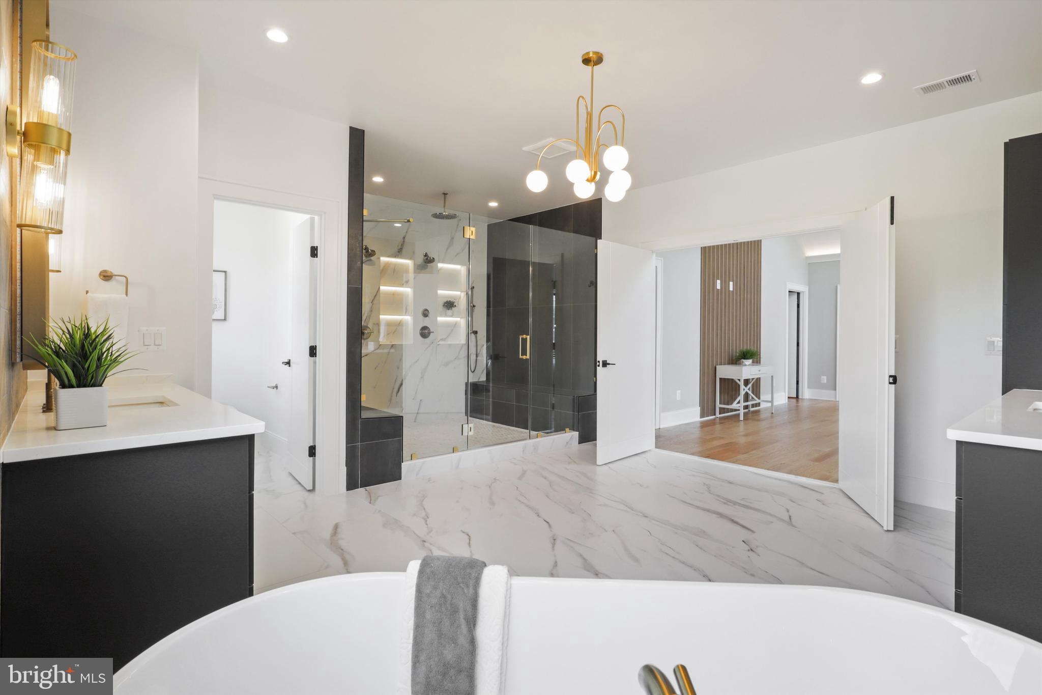 SOUTHRIDGE - Residential