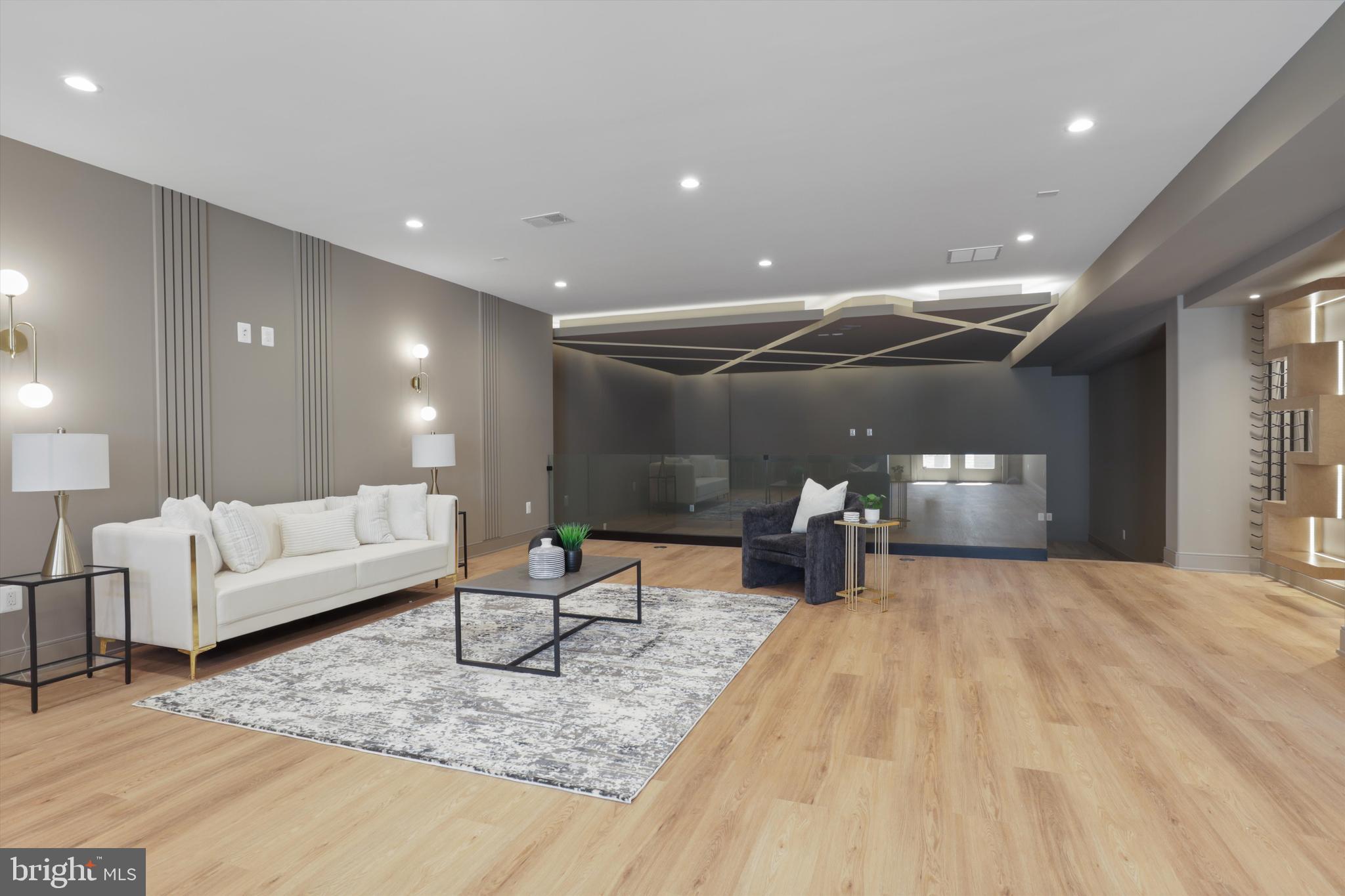 SOUTHRIDGE - Residential