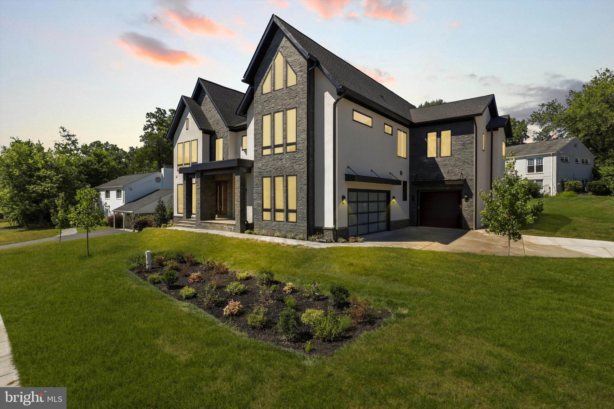 SOUTHRIDGE - Residential