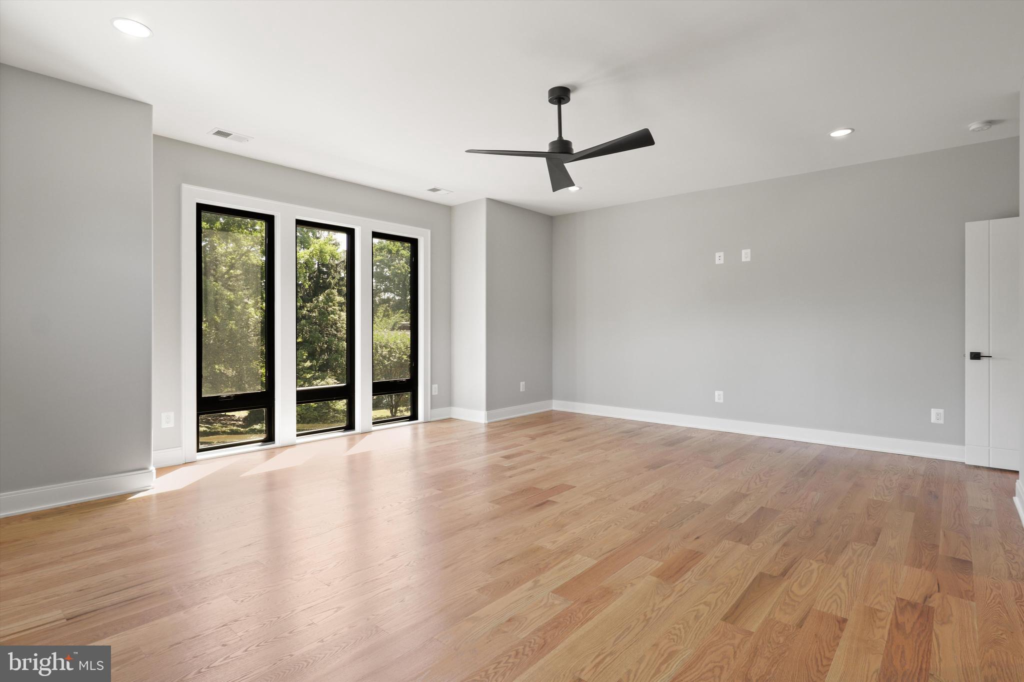 SOUTHRIDGE - Residential