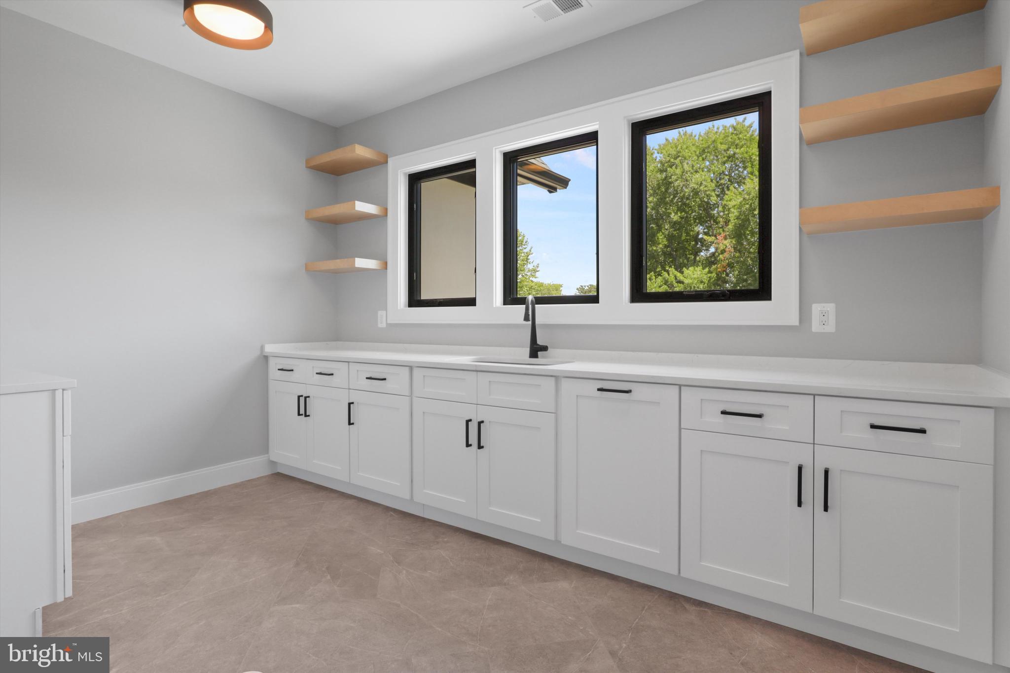 SOUTHRIDGE - Residential
