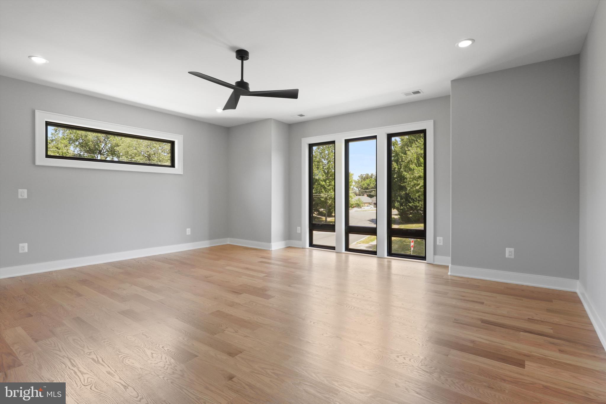 SOUTHRIDGE - Residential
