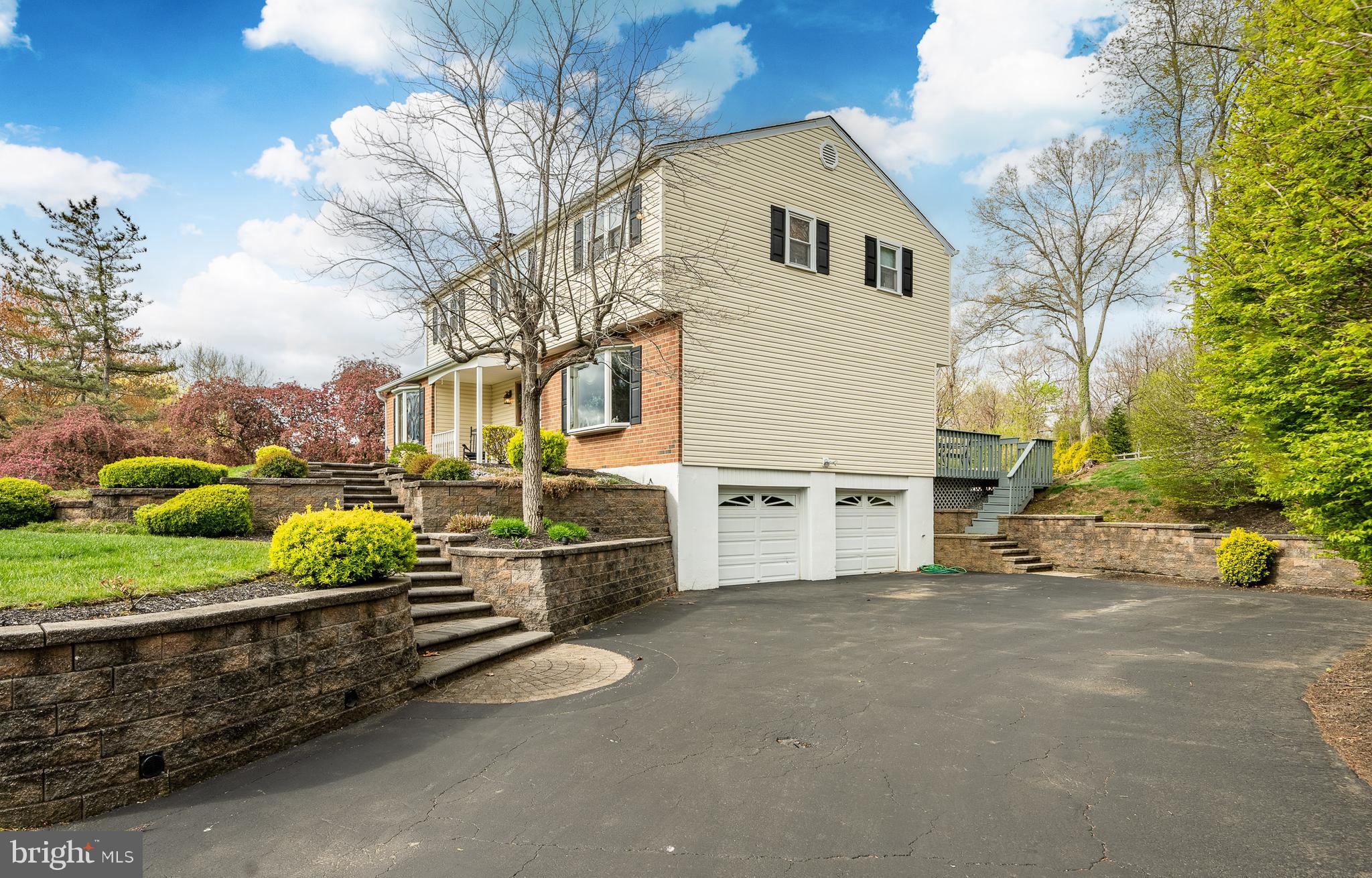 FALCONCREST - Residential