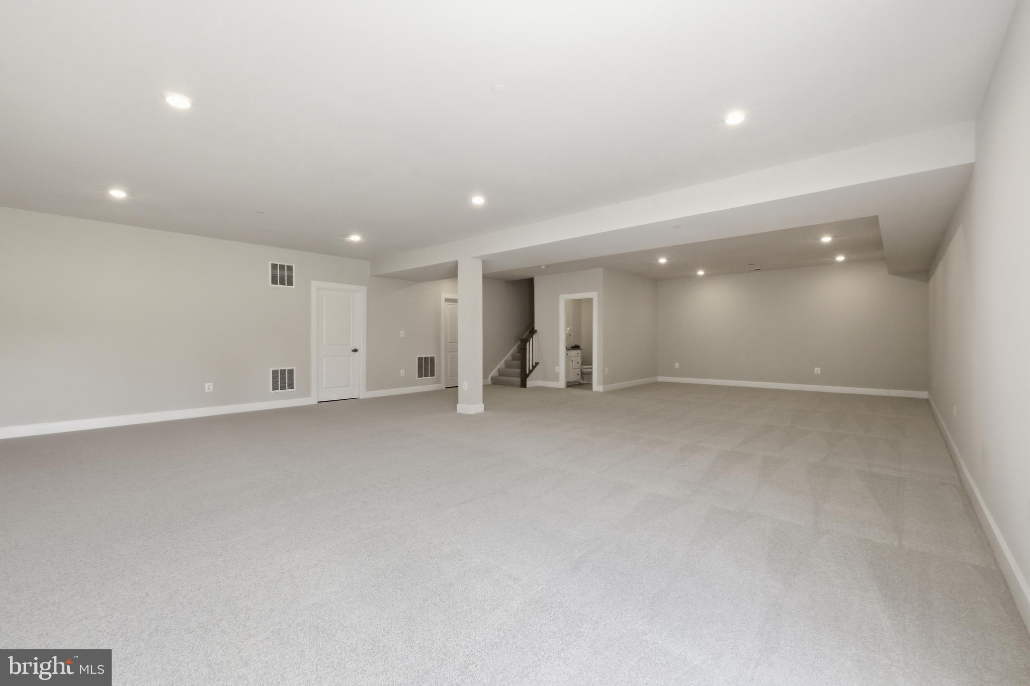WELLINGTON FARMS - Residential
