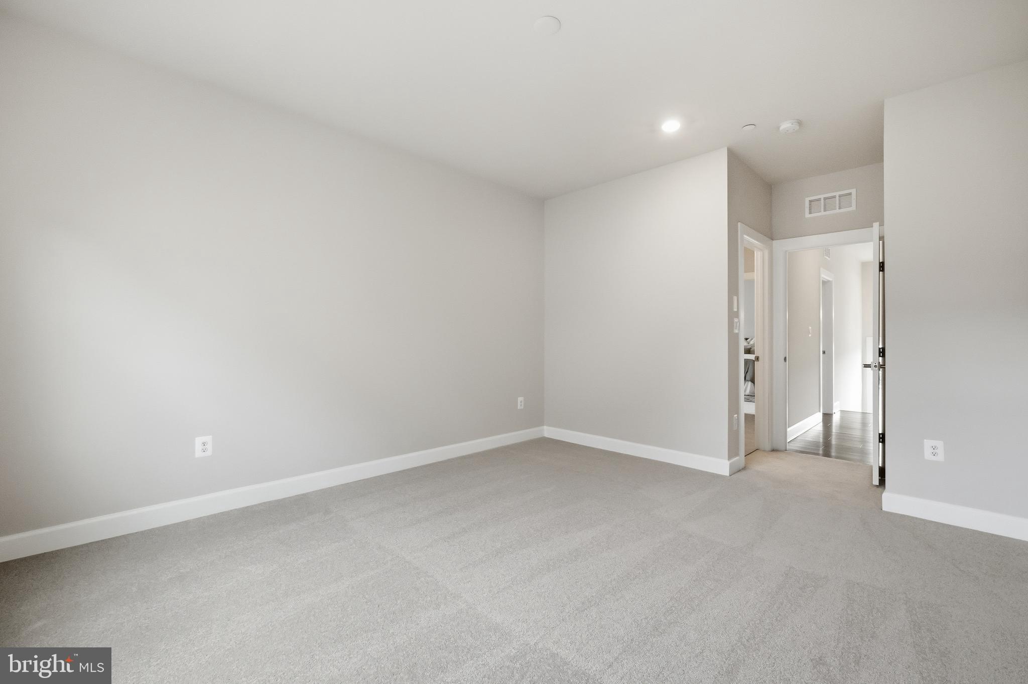 WELLINGTON FARMS - Residential