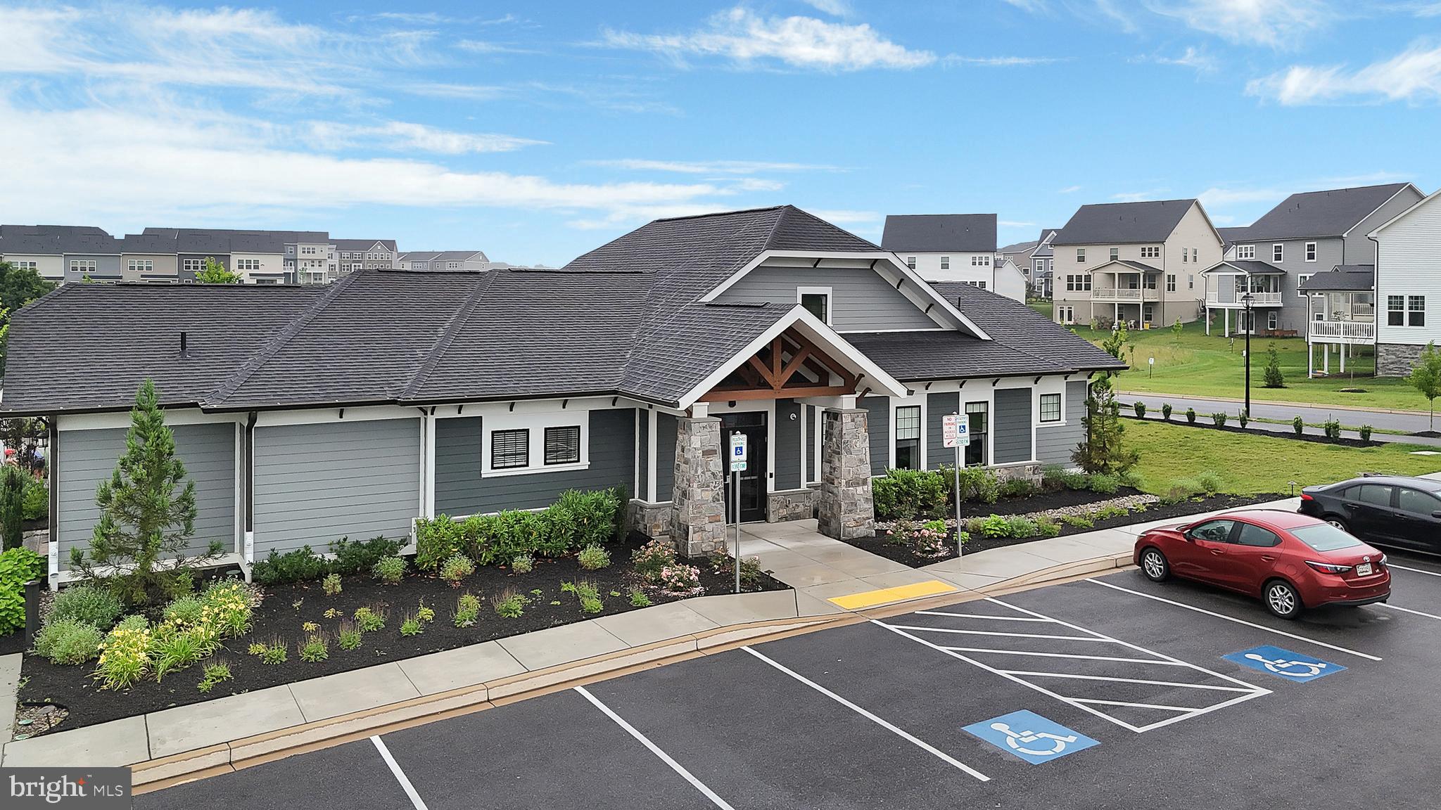 WELLINGTON FARMS - Residential