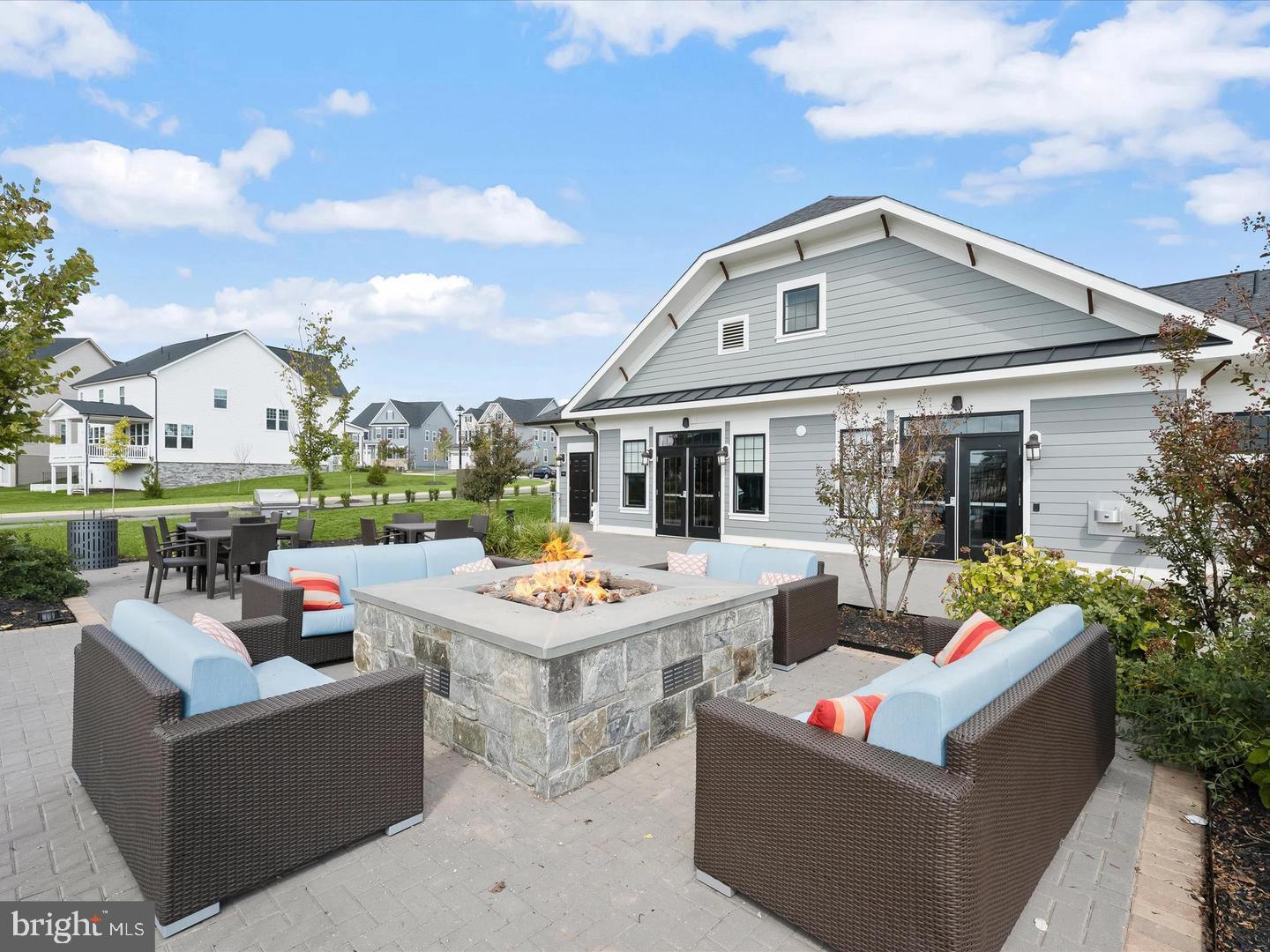 WELLINGTON FARMS - Residential