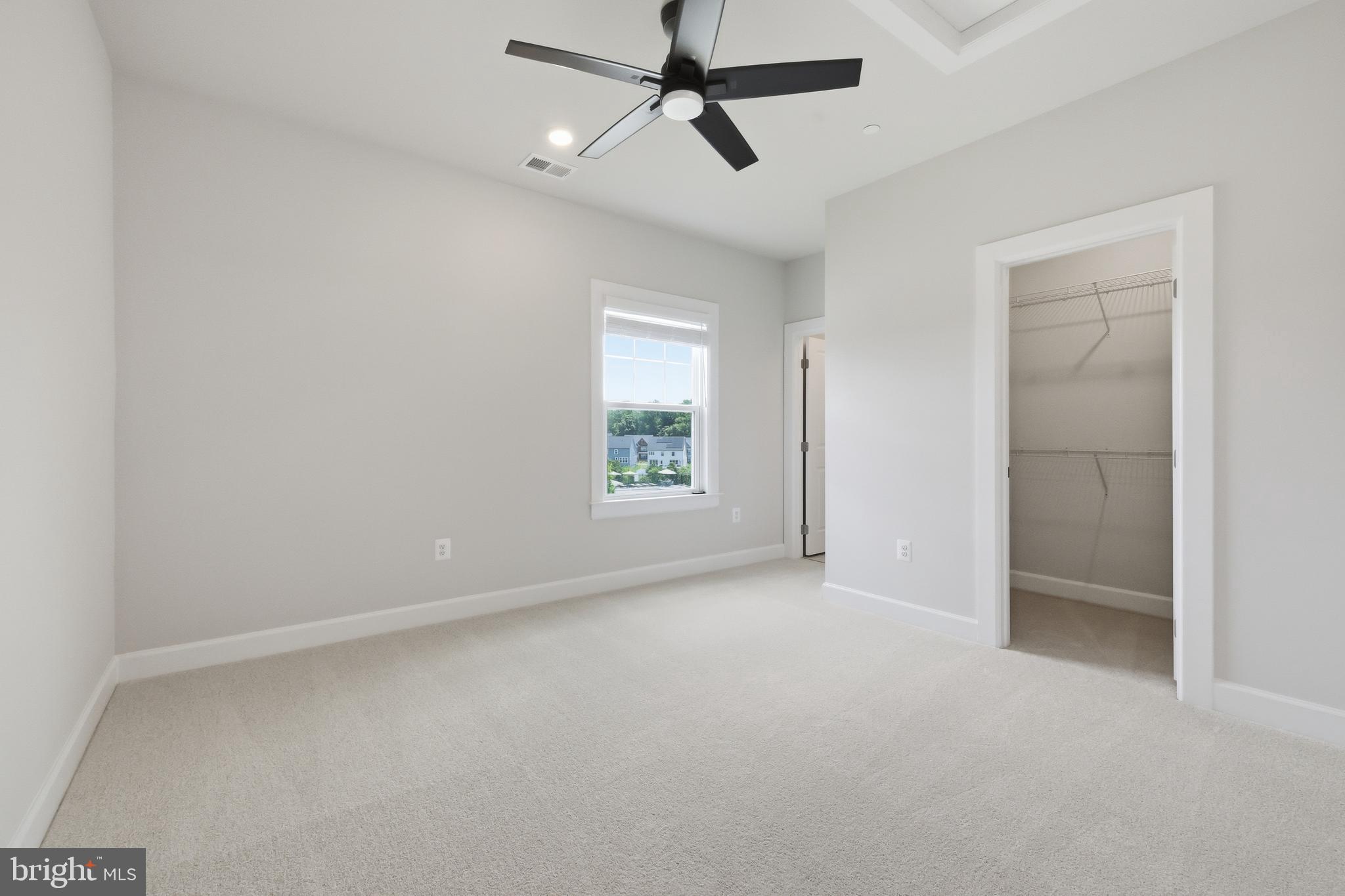 WELLINGTON FARMS - Residential