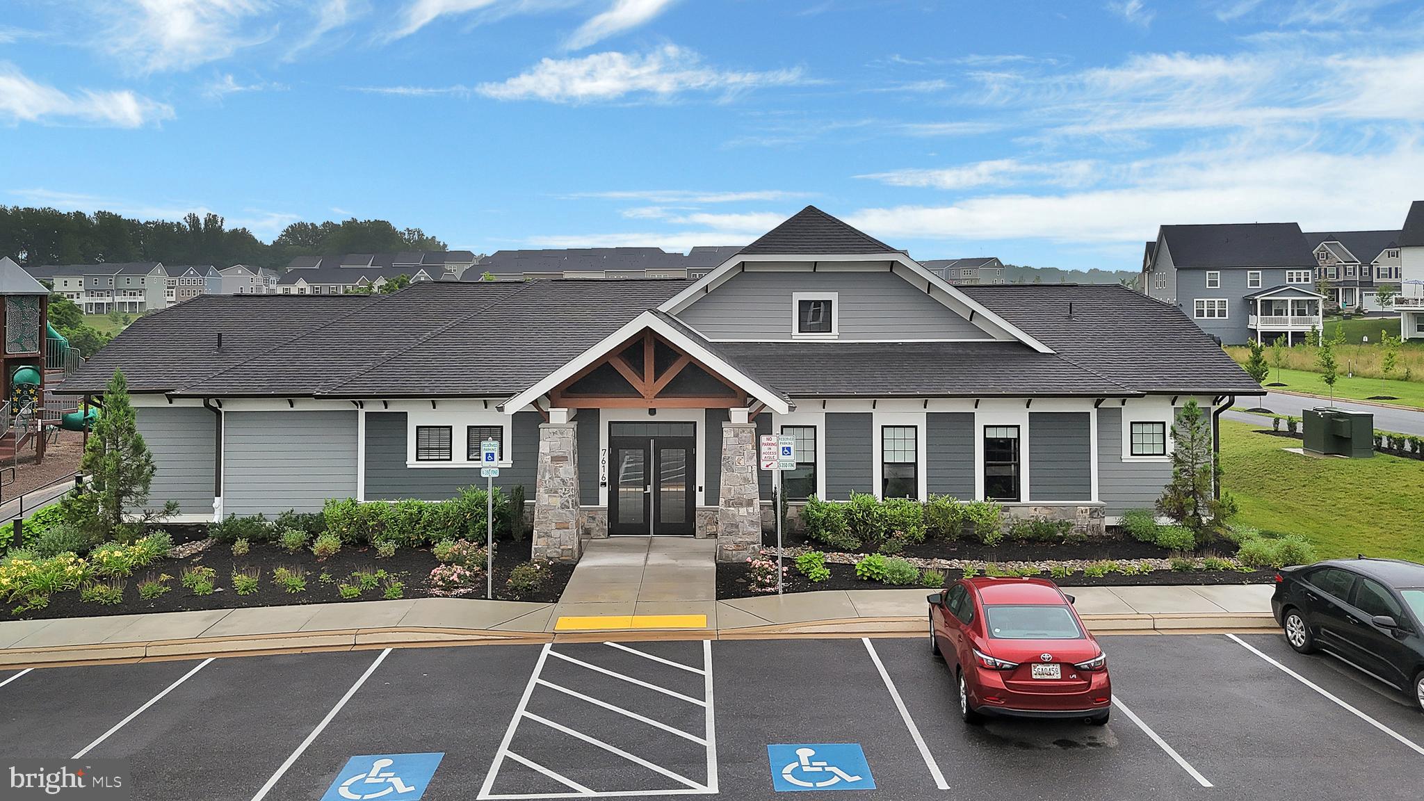 WELLINGTON FARMS - Residential