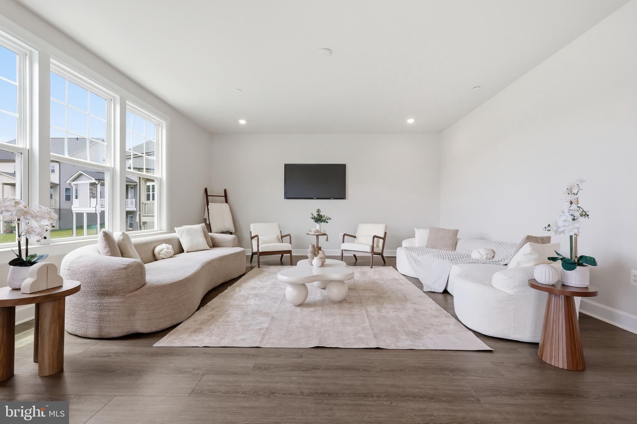 WELLINGTON FARMS - Residential