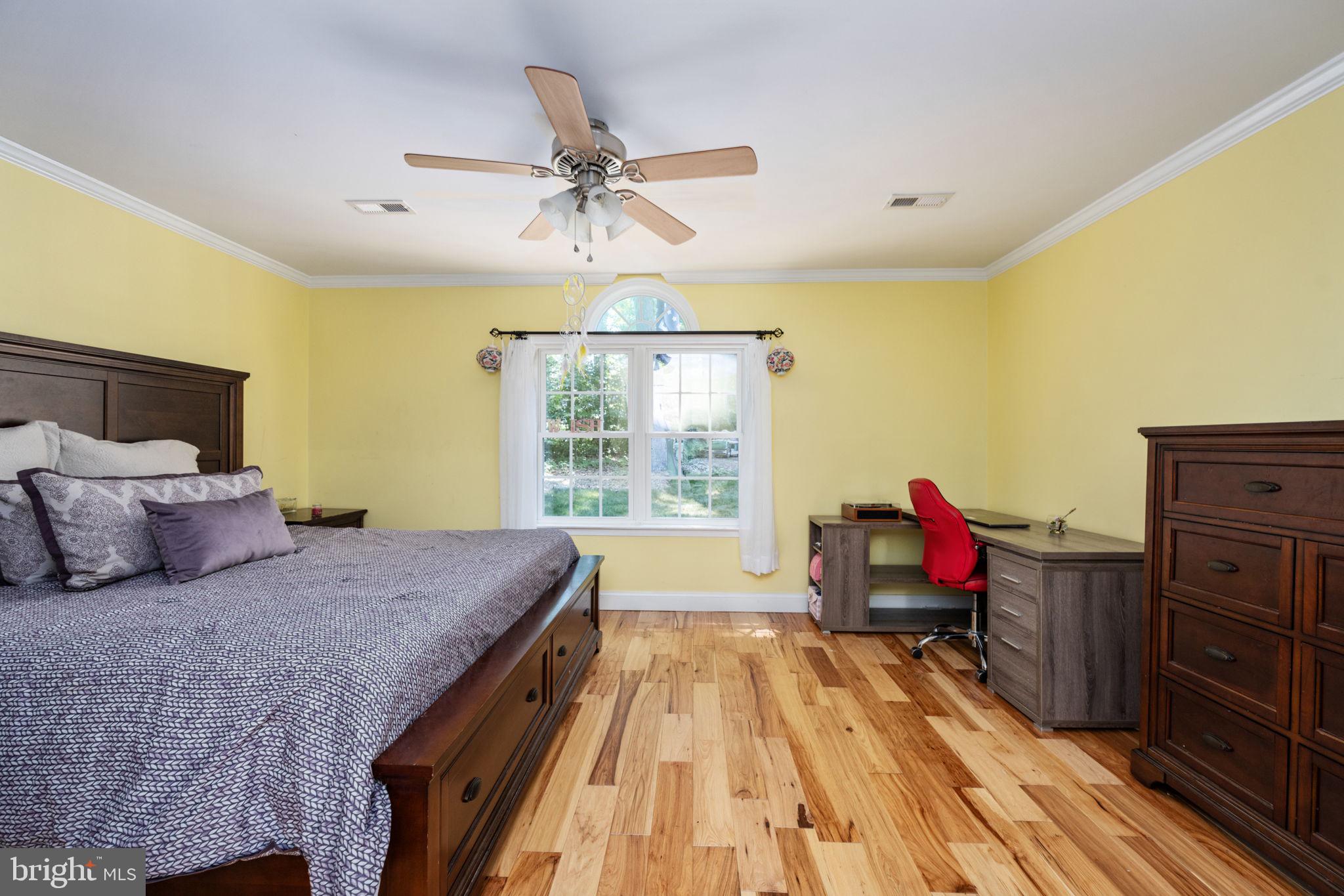 TALL PINES - Residential