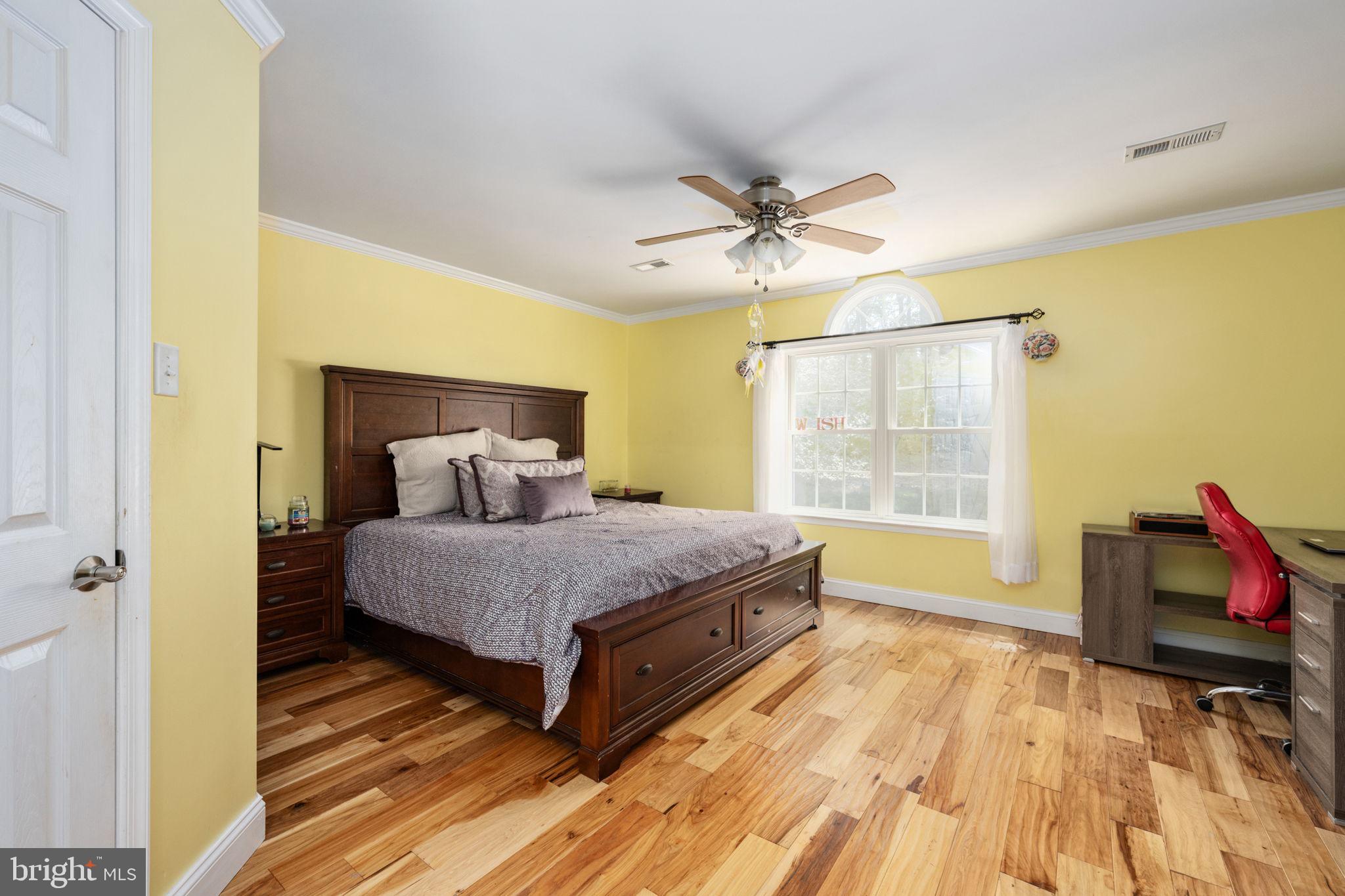 TALL PINES - Residential