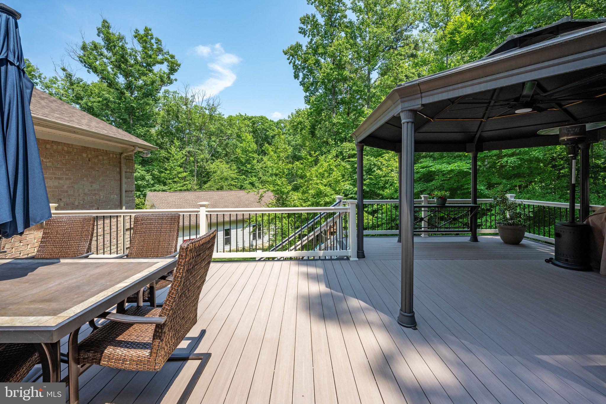 TALL PINES - Residential