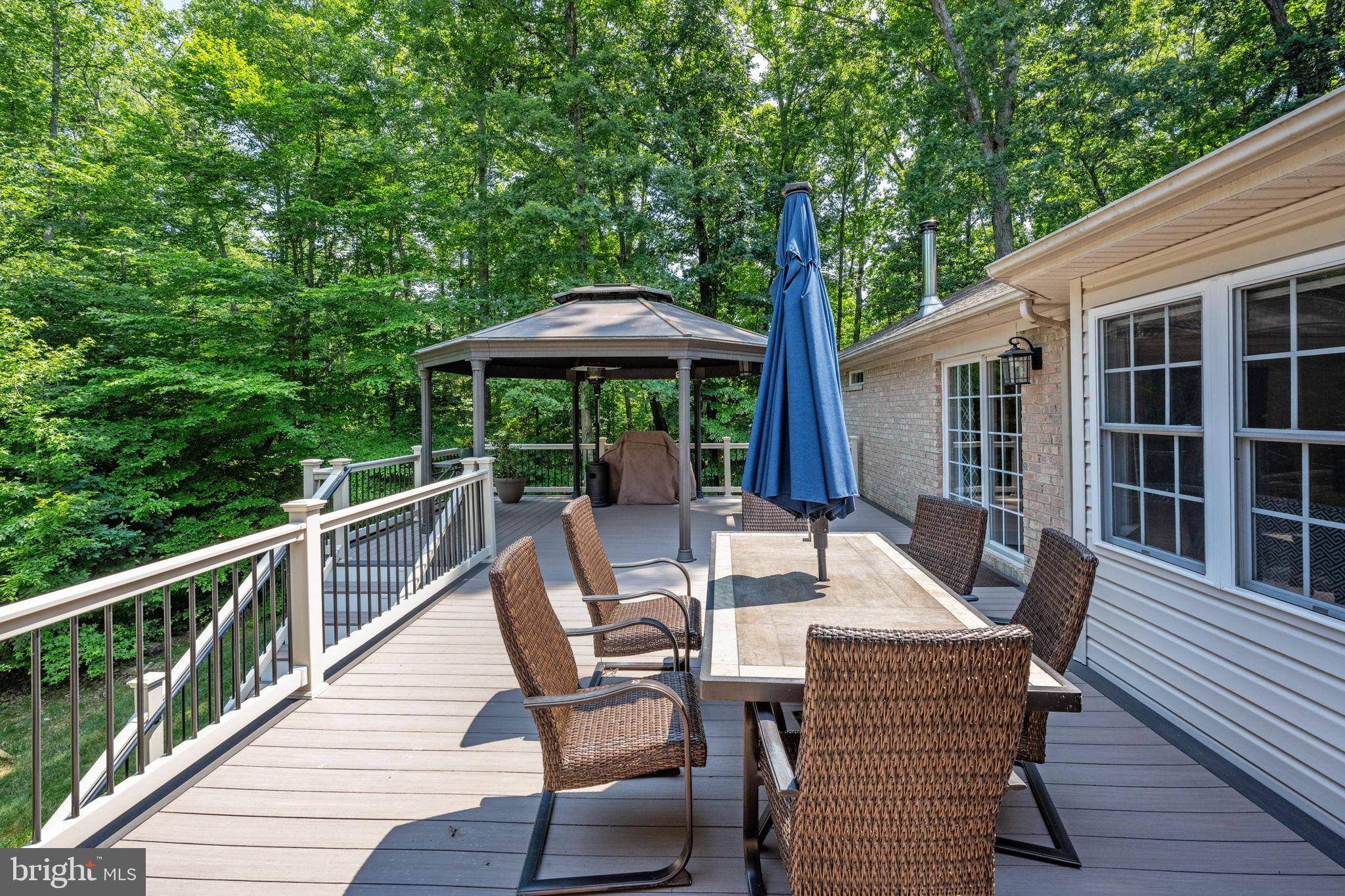 TALL PINES - Residential