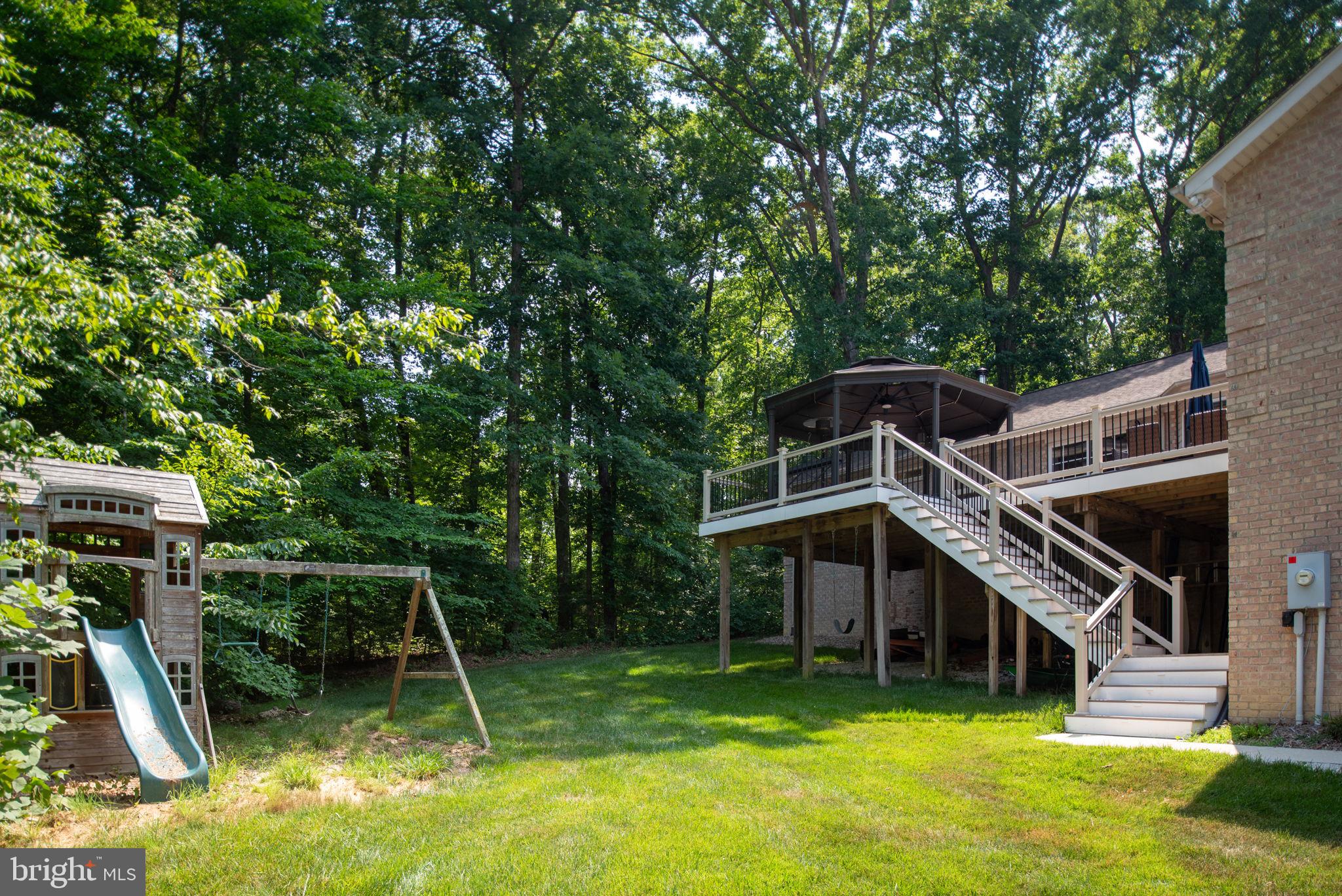 TALL PINES - Residential