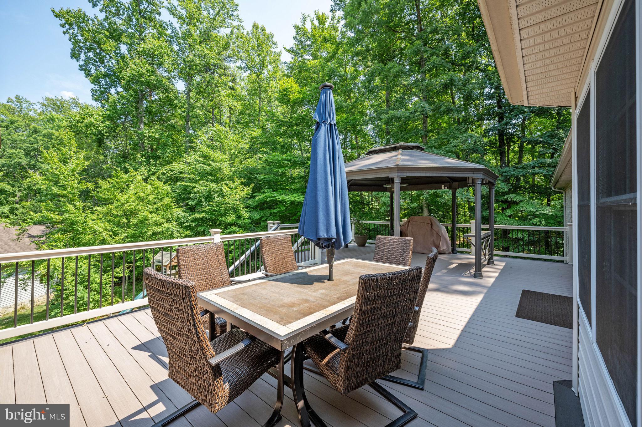 TALL PINES - Residential