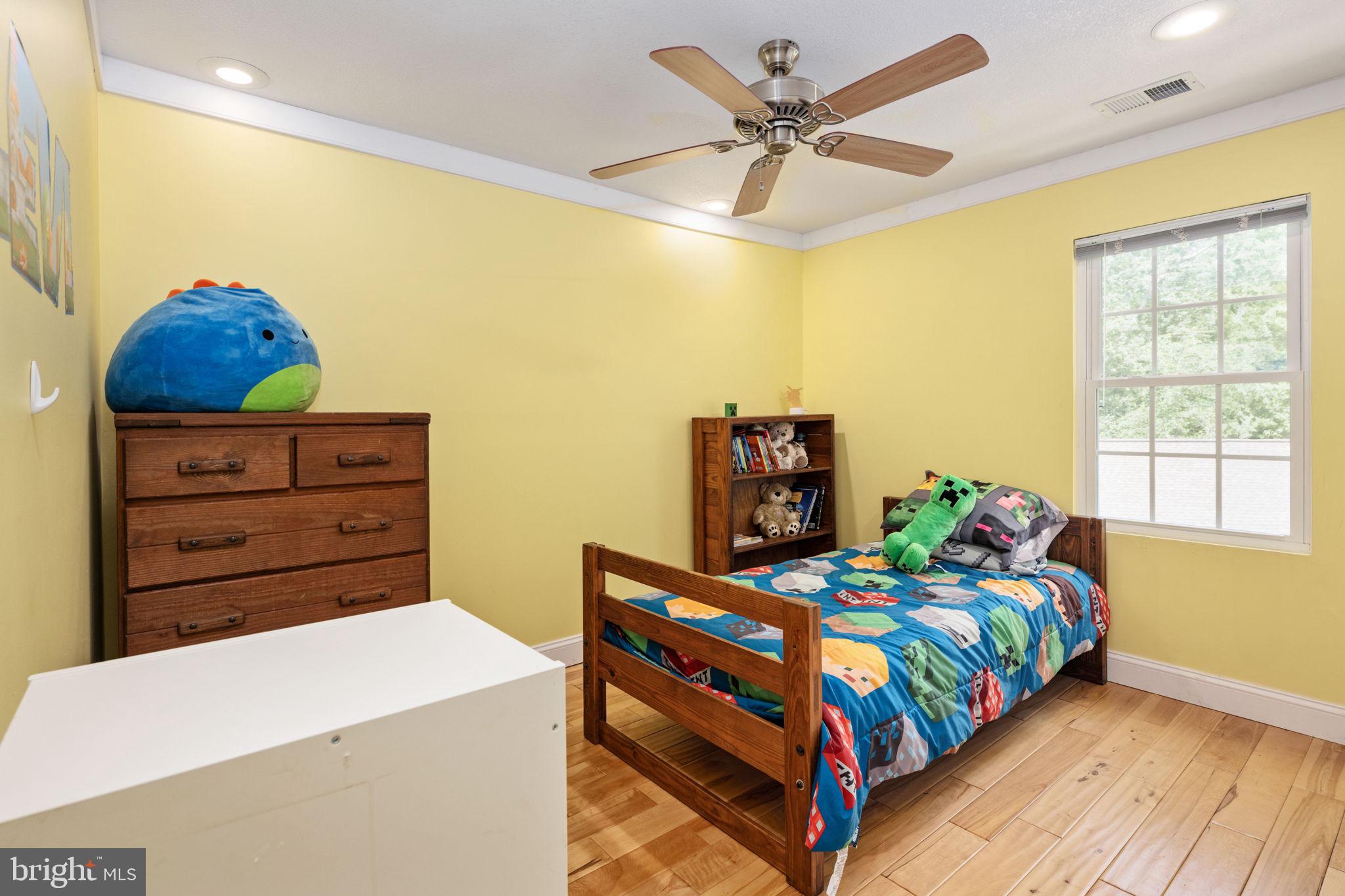 TALL PINES - Residential