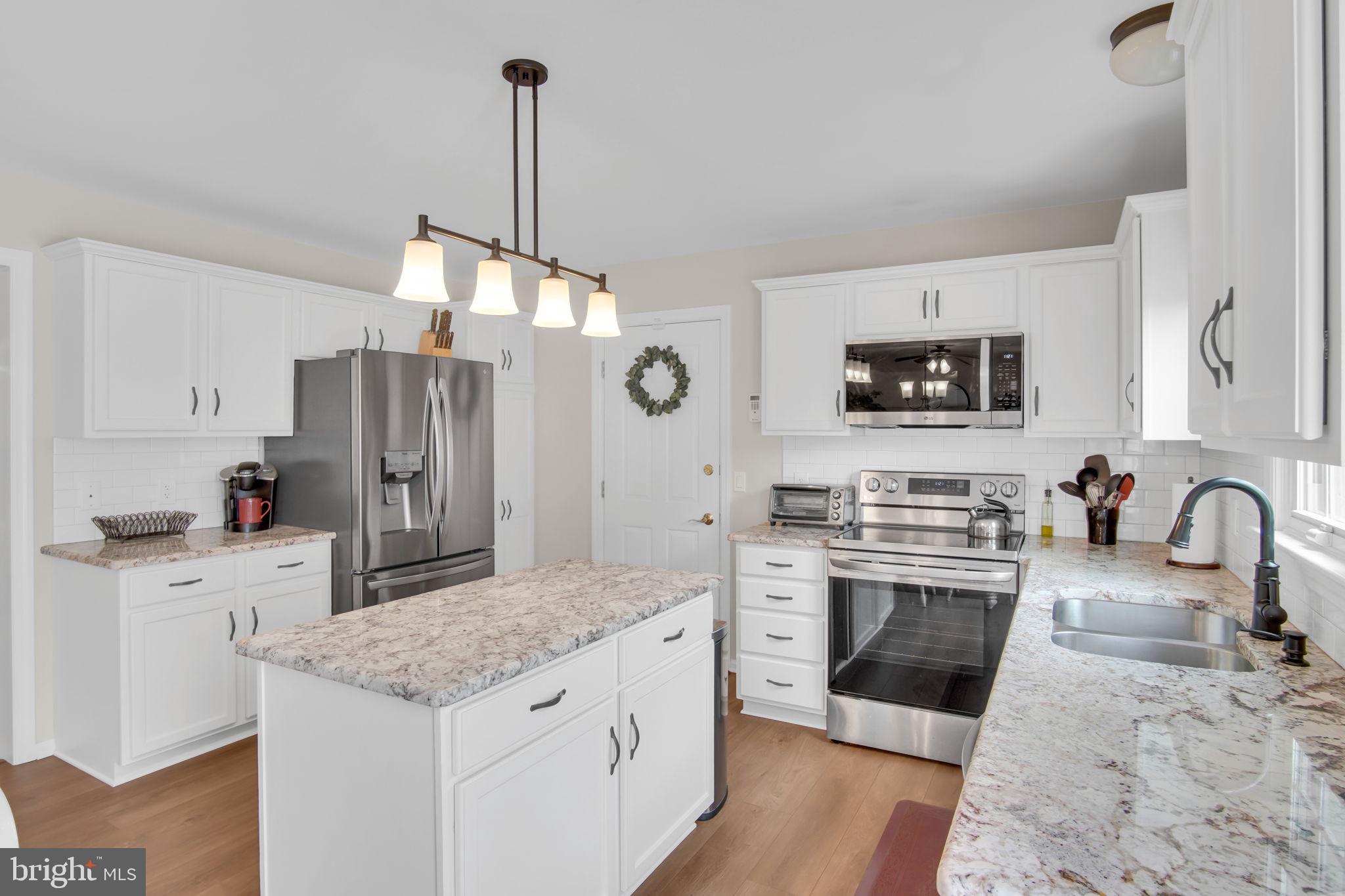 SOUTHPOINT COMMONS - Residential