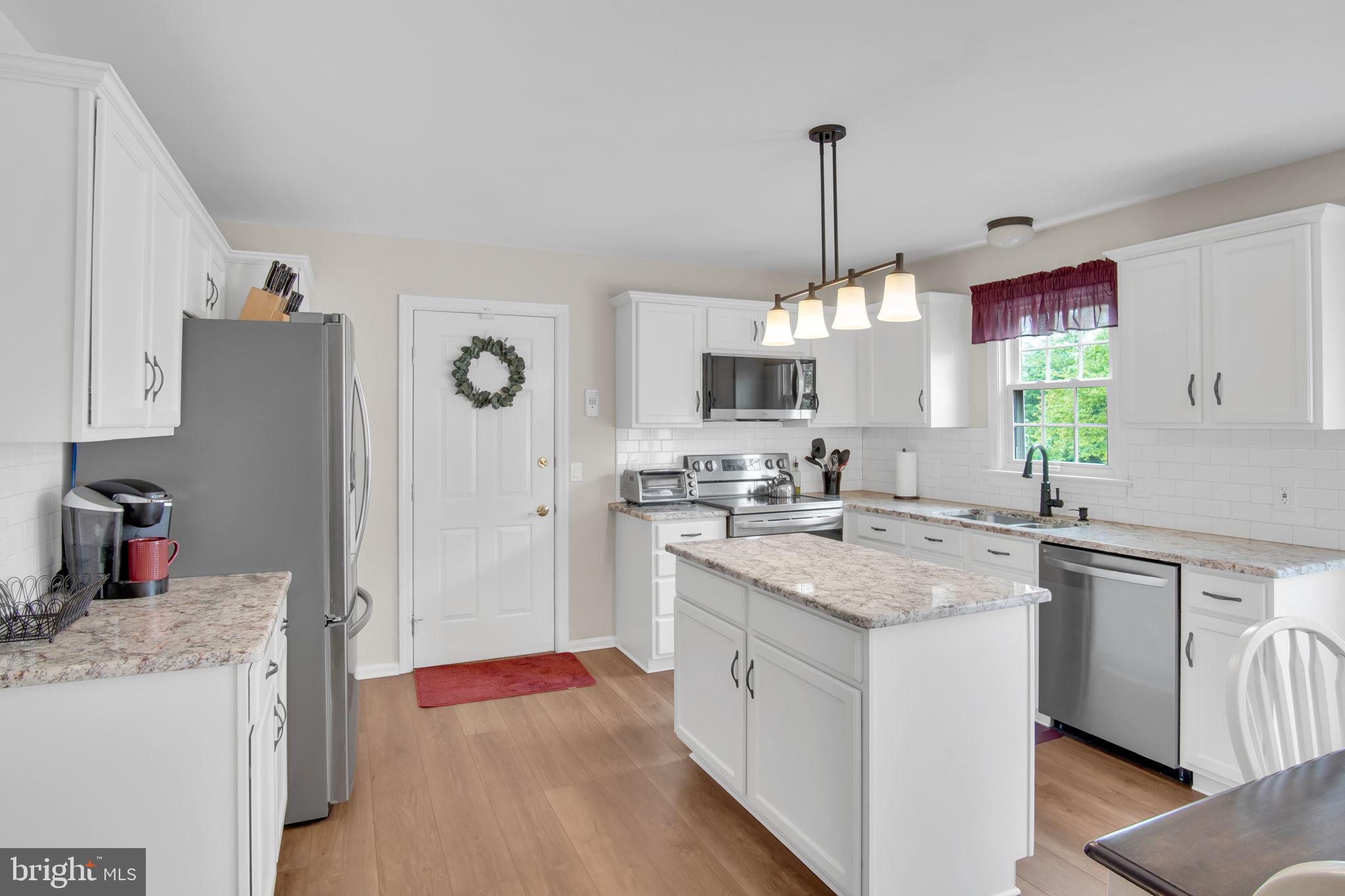 SOUTHPOINT COMMONS - Residential