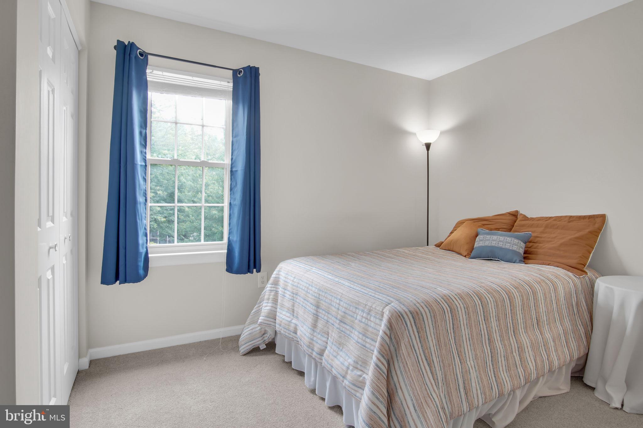 SOUTHPOINT COMMONS - Residential
