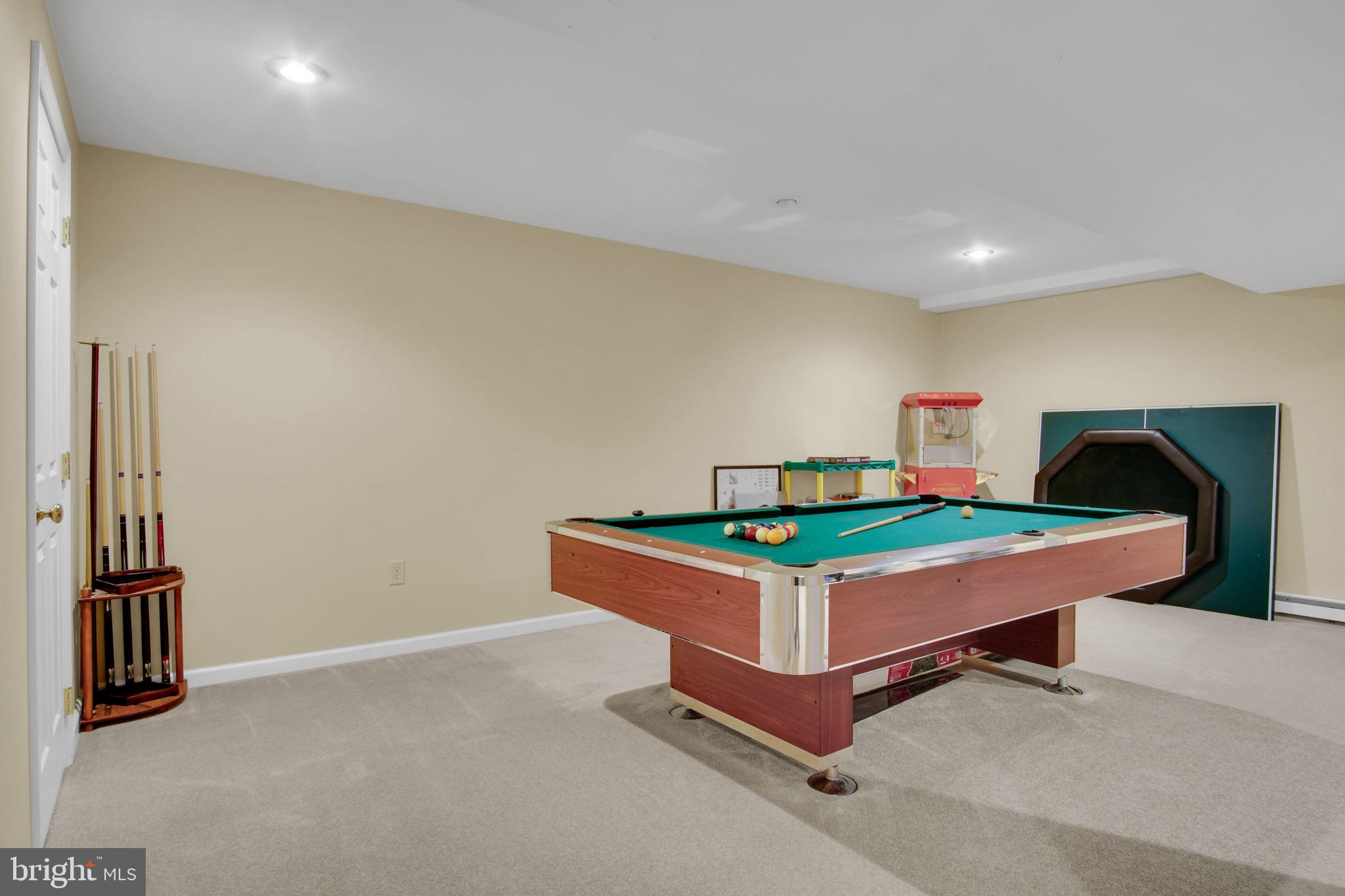 SOUTHPOINT COMMONS - Residential
