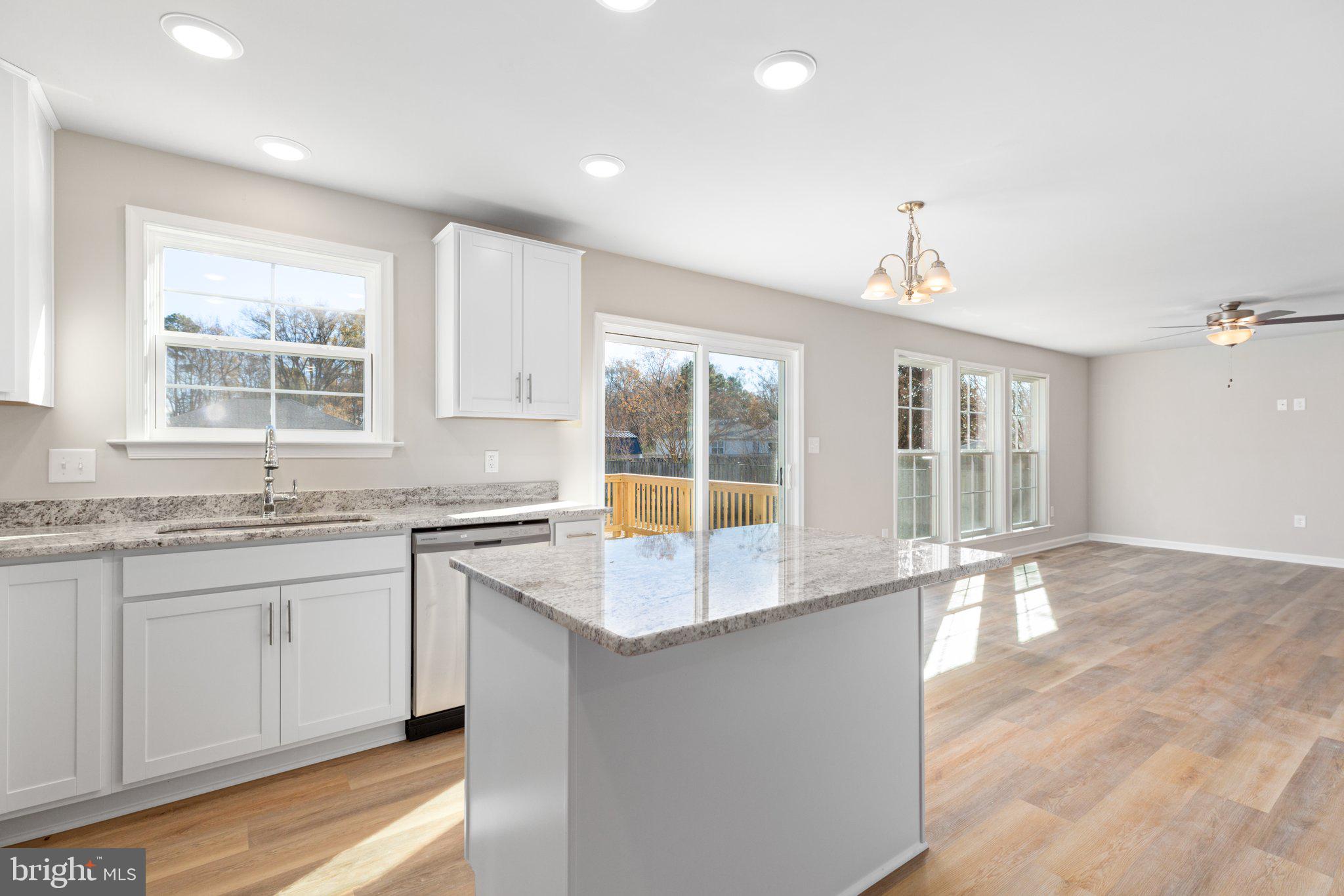 CABIN POINT - Residential