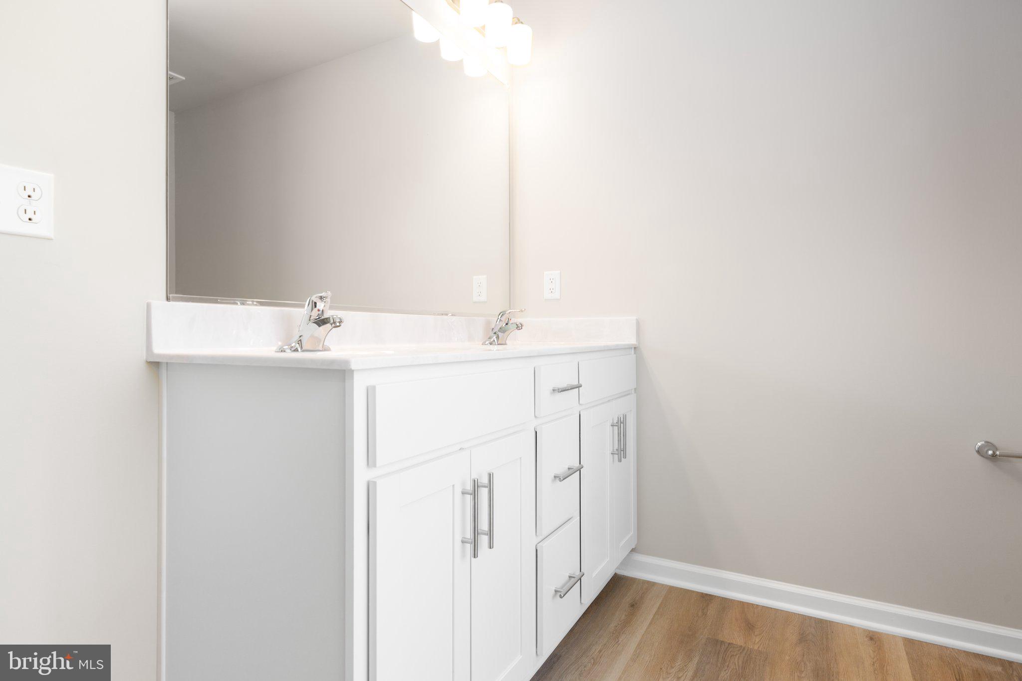 CABIN POINT - Residential