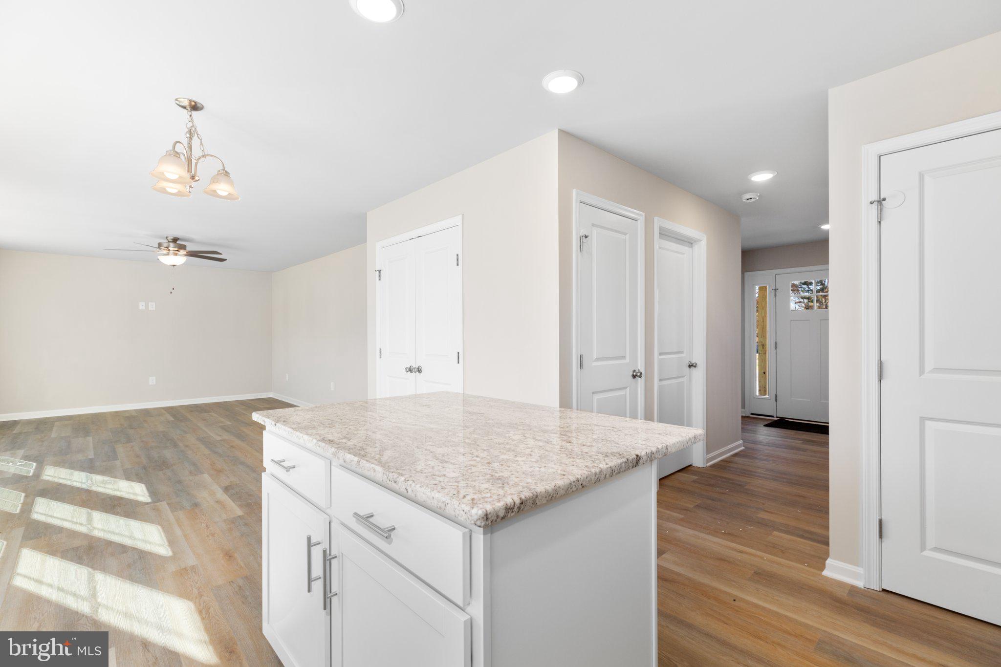 CABIN POINT - Residential
