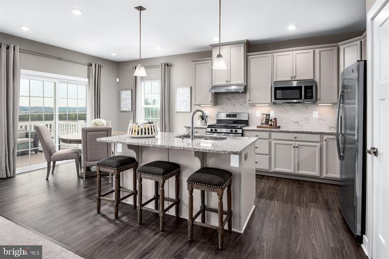 GREEN LANE MEADOWS - Residential