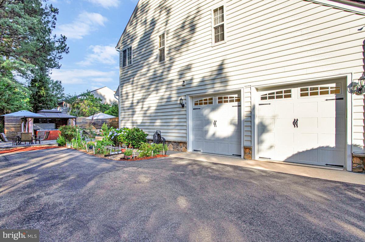 CECIL'S MILL - Residential
