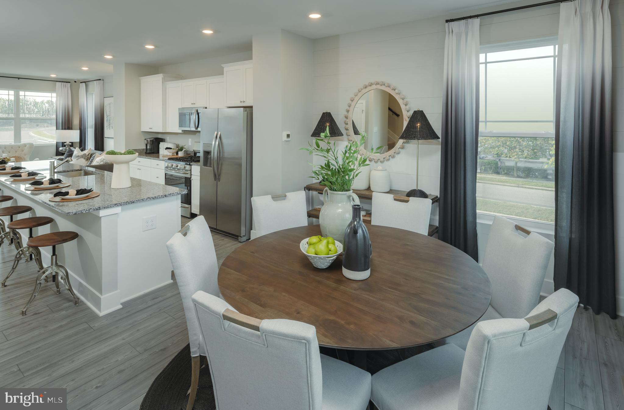 WATER'S LANDING - Residential