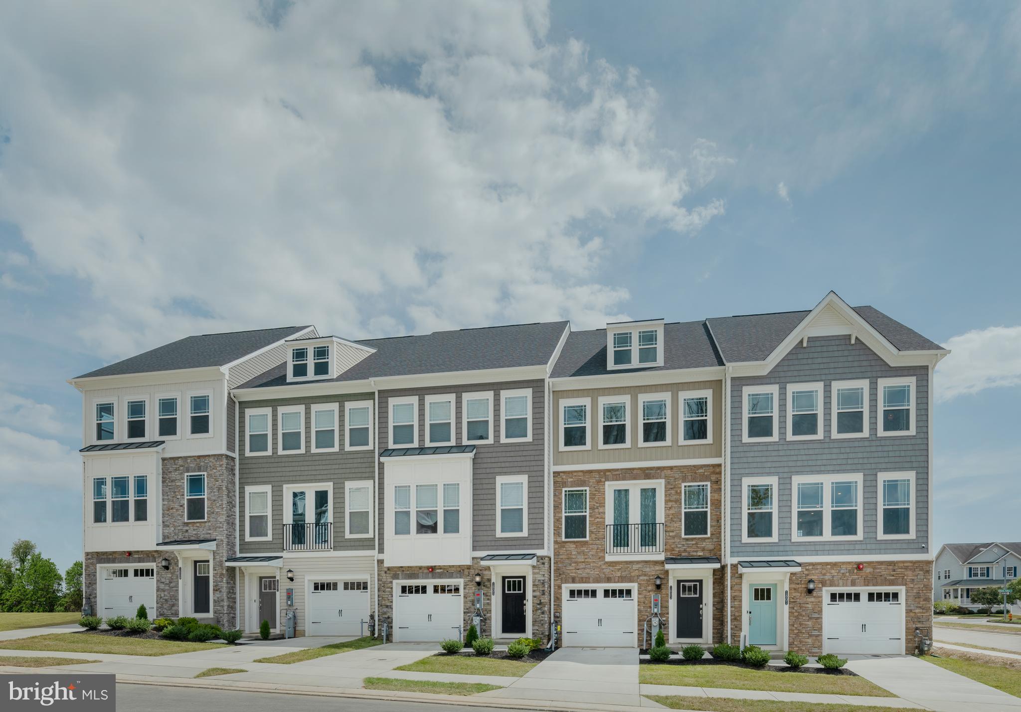 WATER'S LANDING - Residential
