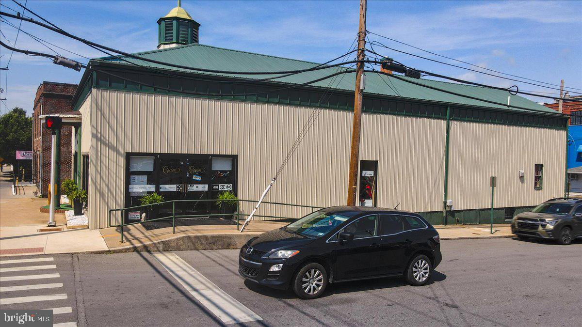DOWNTOWN MARTINSBURG - Commercial Sale