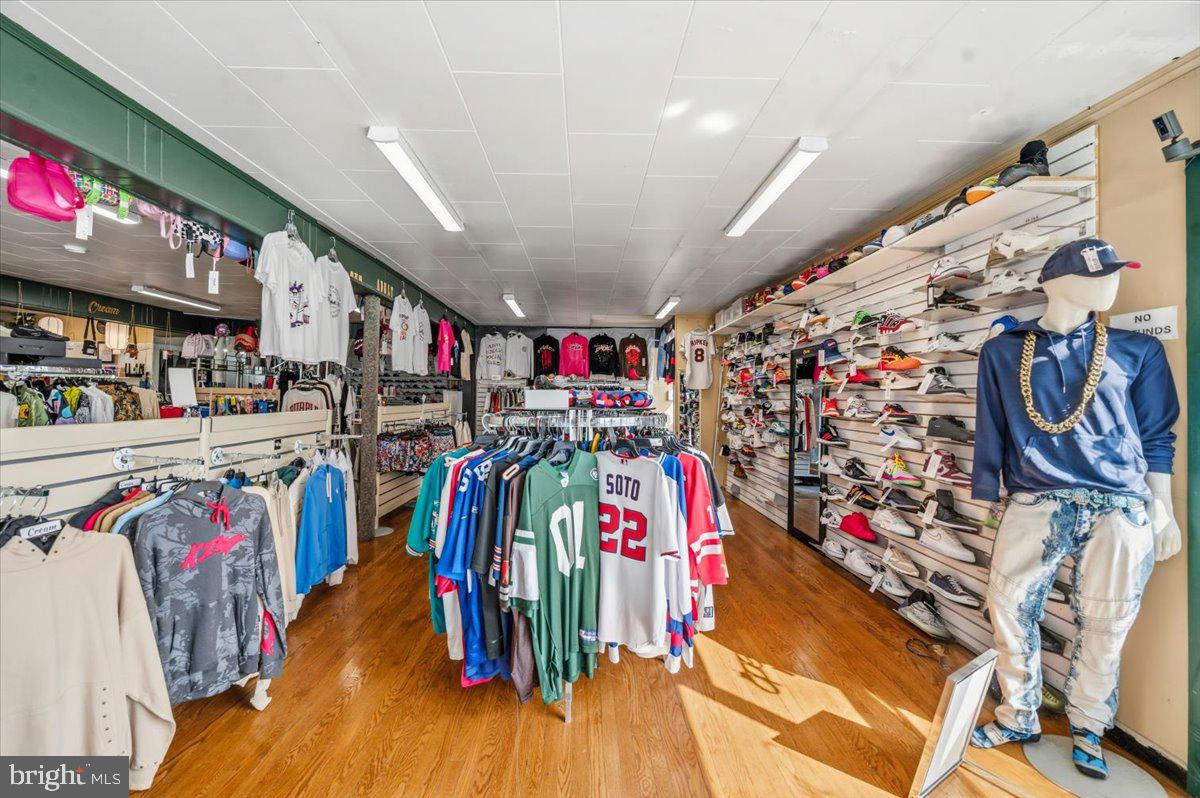 DOWNTOWN MARTINSBURG - Commercial Sale