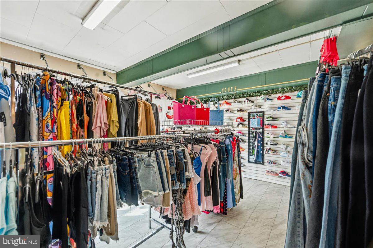 DOWNTOWN MARTINSBURG - Commercial Sale