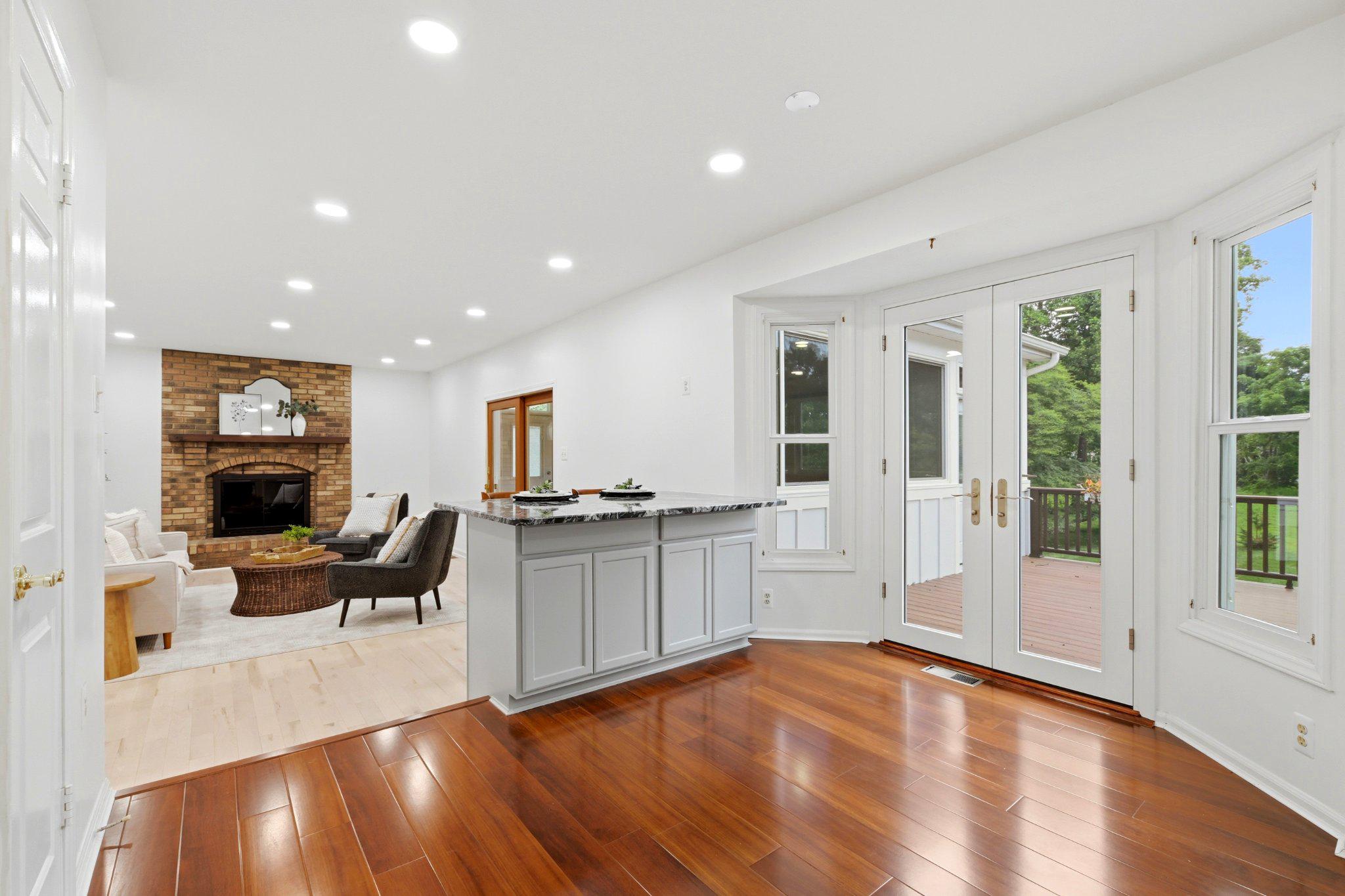 LOCKMEADE - Residential