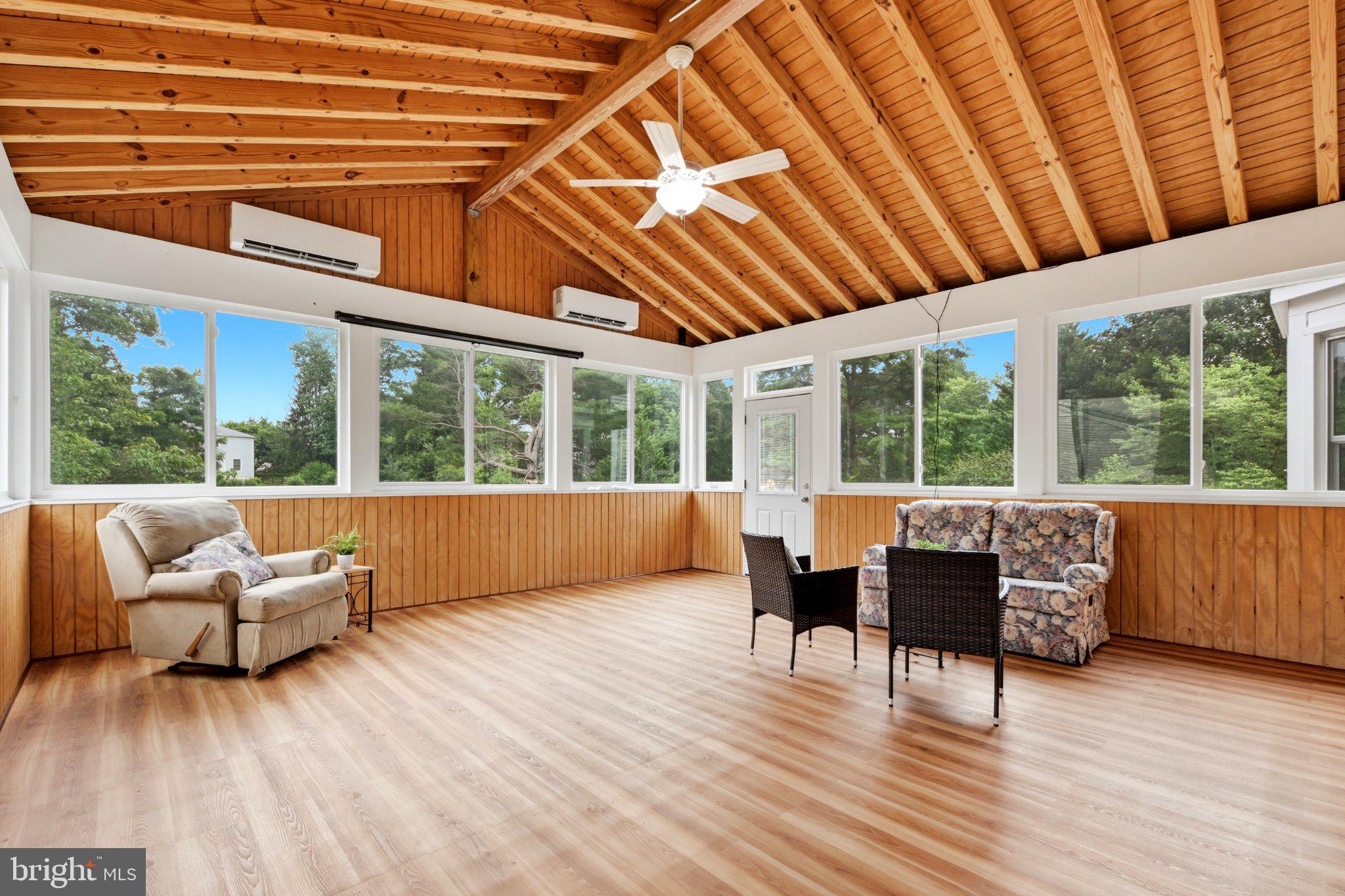 LOCKMEADE - Residential