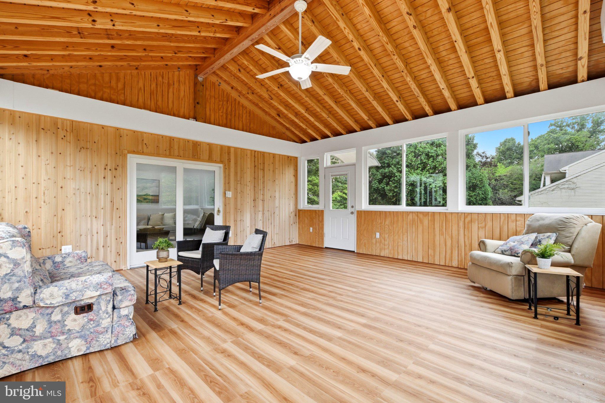 LOCKMEADE - Residential
