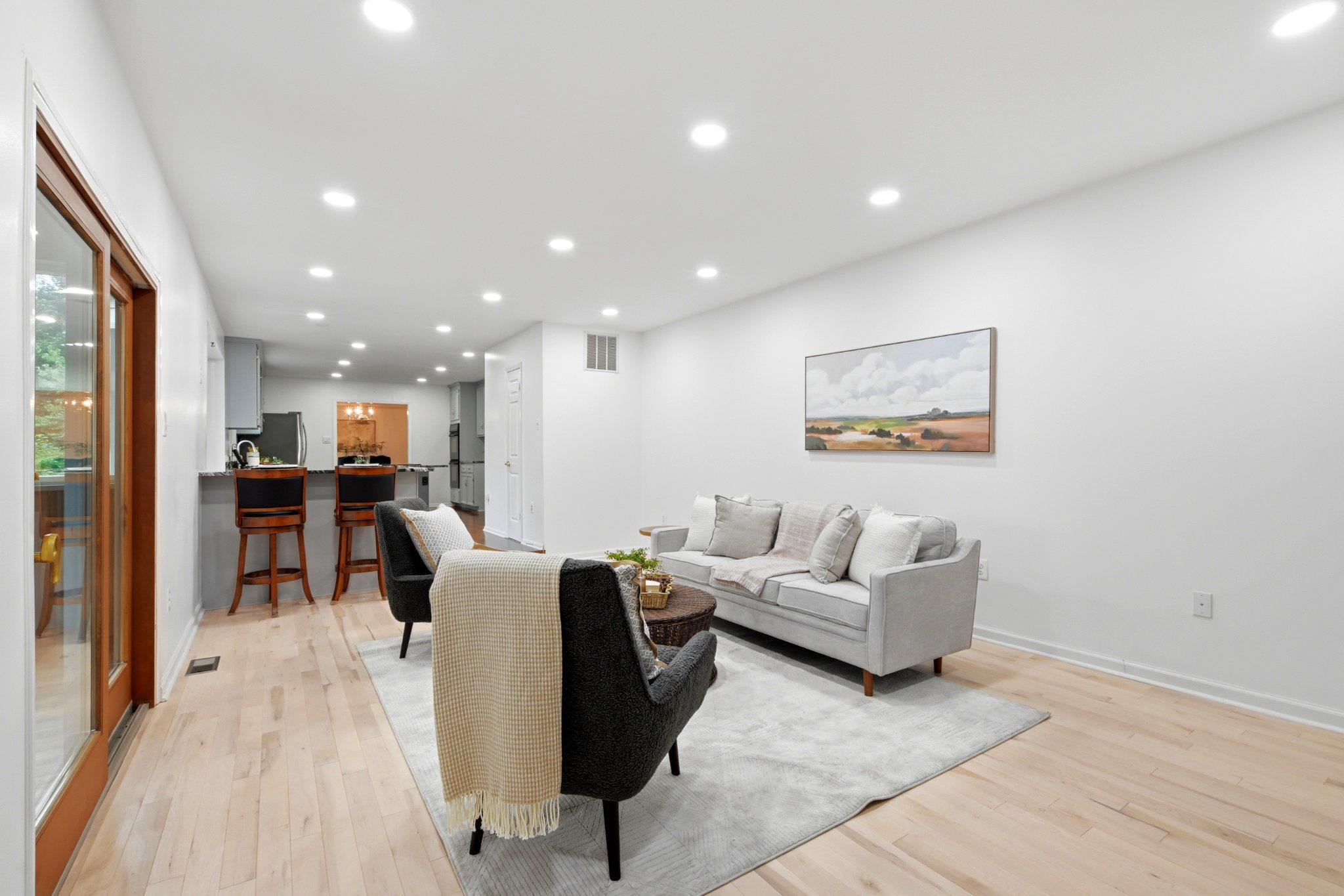 LOCKMEADE - Residential