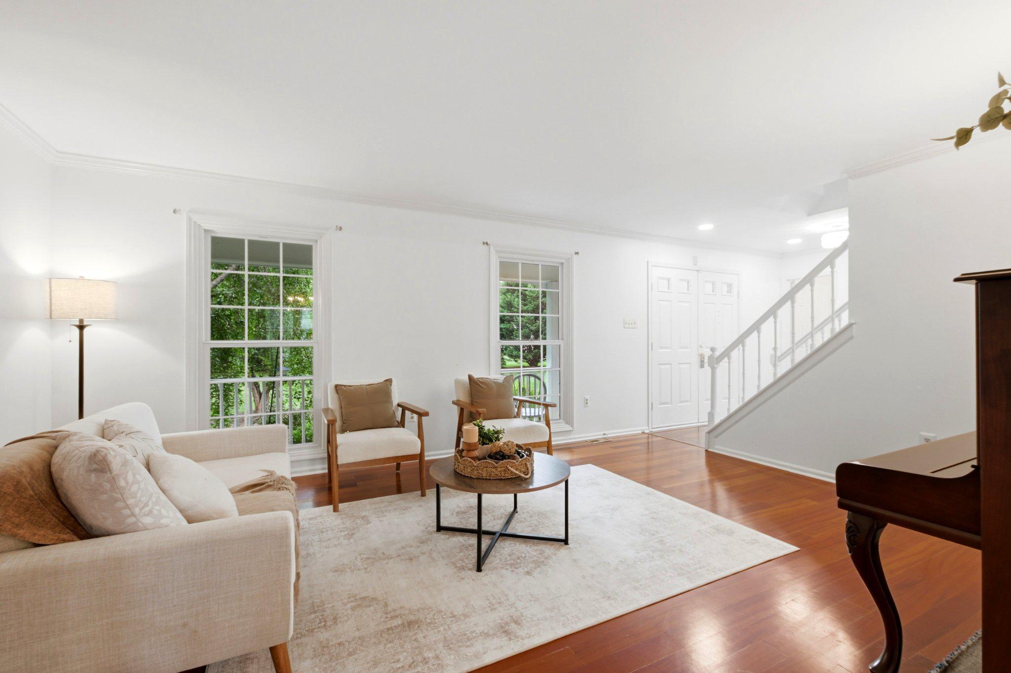 LOCKMEADE - Residential
